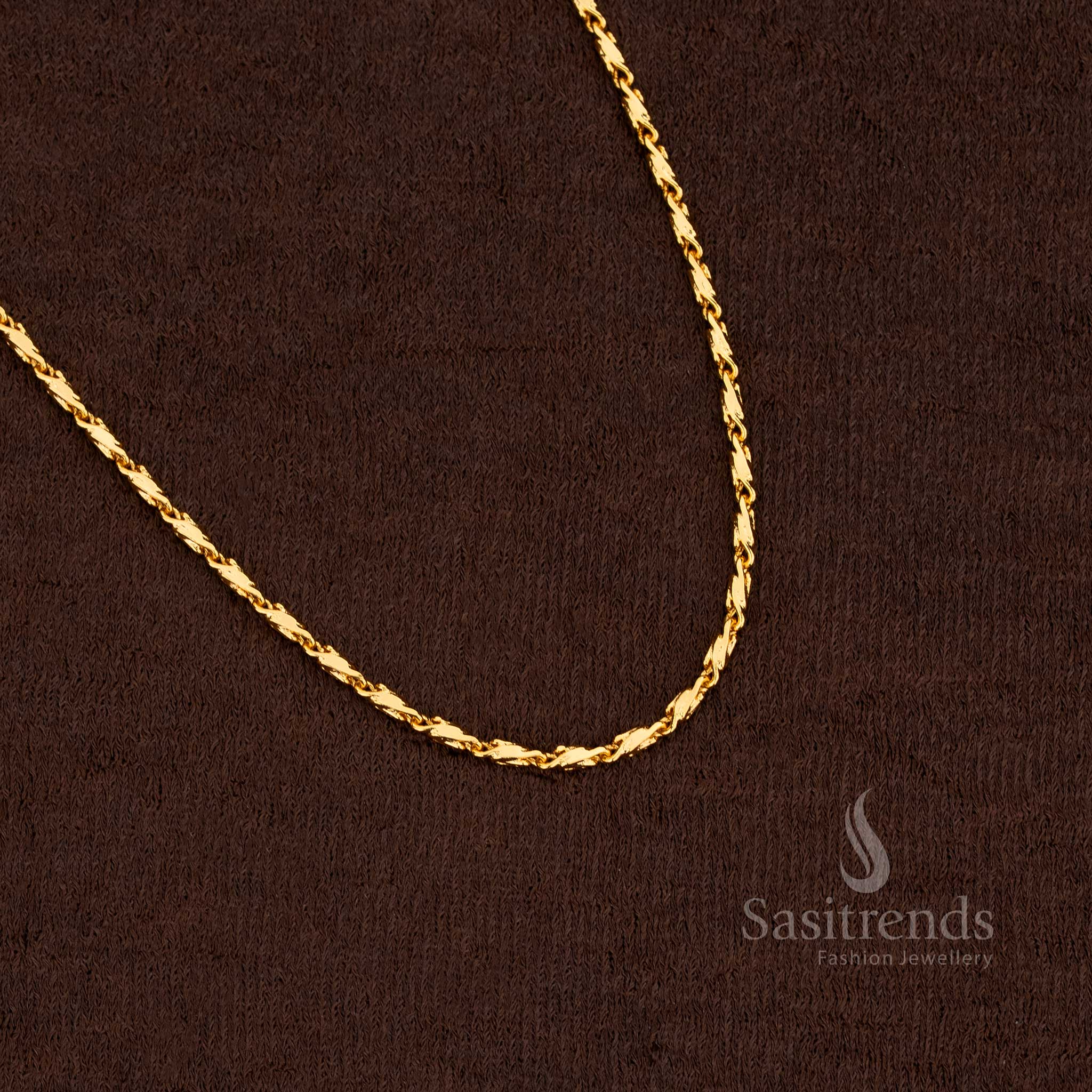 Radiant shine micro gold plated chain with fine gloss and pure gold tone – Sasitrends