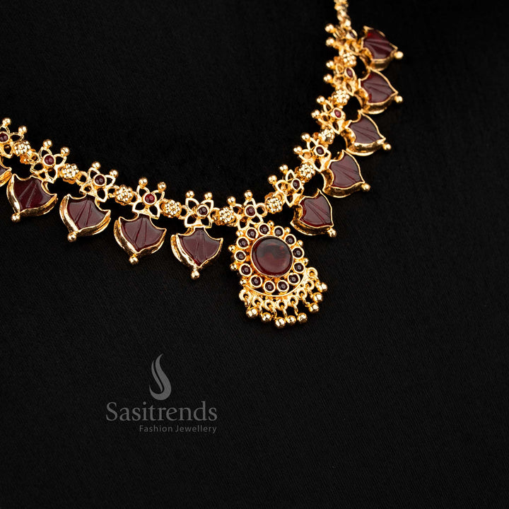 Divine red micro gold plated AD Kerala Palakka Lakshmi necklace, perfect jewellery for temple visits and saree wear - Sasitrends