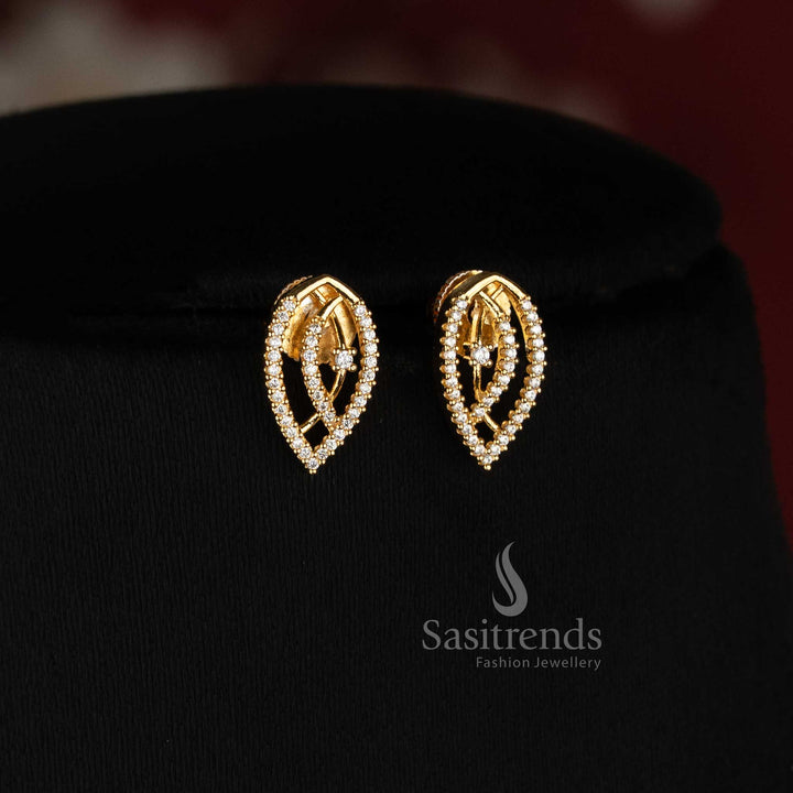 Elegant Micro Gold Plated American Diamond Leaf-Shaped Chain Necklace Set with Curved Double-Frame Design for Elegant Daily & Festive Wear