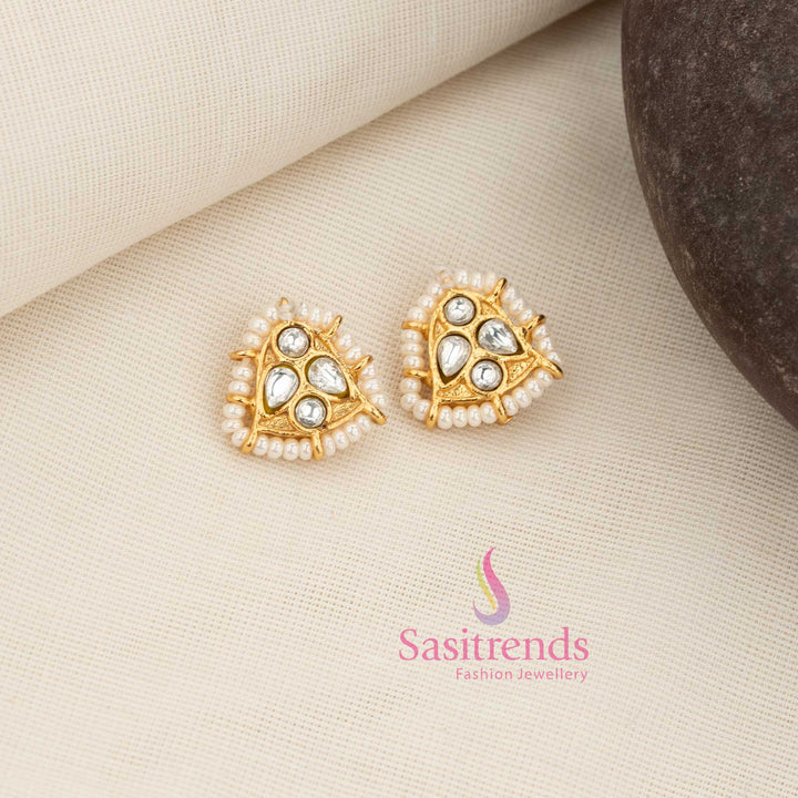 Refined white Kundan triangle stud bugadi earcuff featuring pearl border, perfect for South Indian ceremonial and festive temple-inspired dressing – Sasitrends