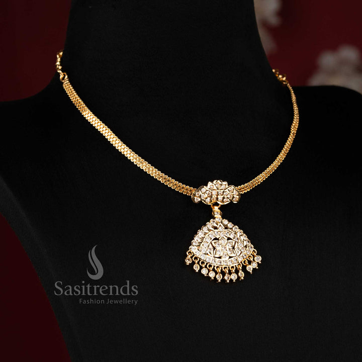 Elegant white impon micro gold plated star floral pendant addigai necklace, refined traditional ornament suited for pooja occasions and silk saree styling - Sasitrends