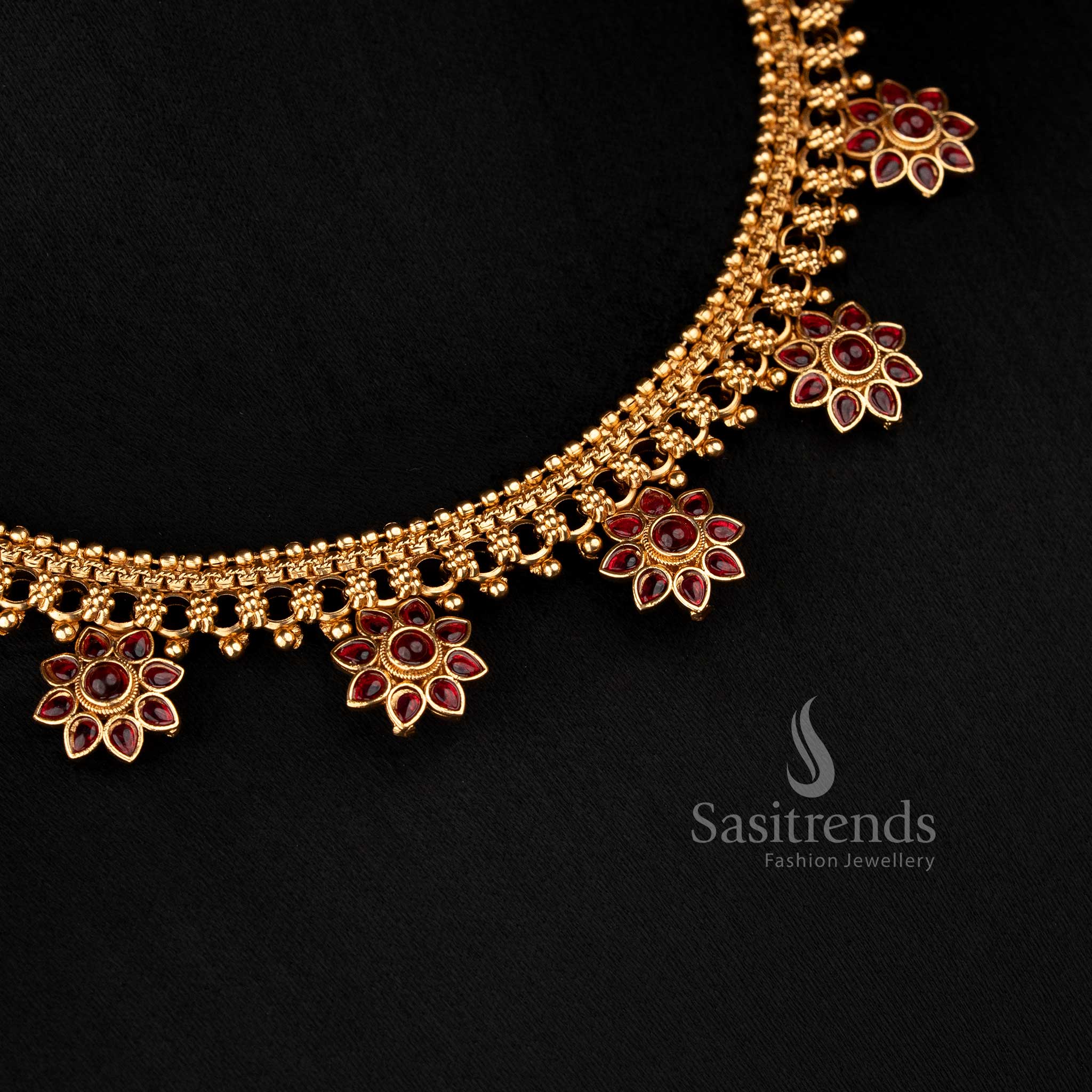 Traditional classic matte gold plated ruby guttapusalu style choker necklace set for wedding styling – Sasitrends
