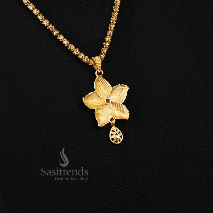 Classic micro gold plated twisted rope 5 petal flower pendant chain necklace for women, suitable for wedding wear – Sasitrends
