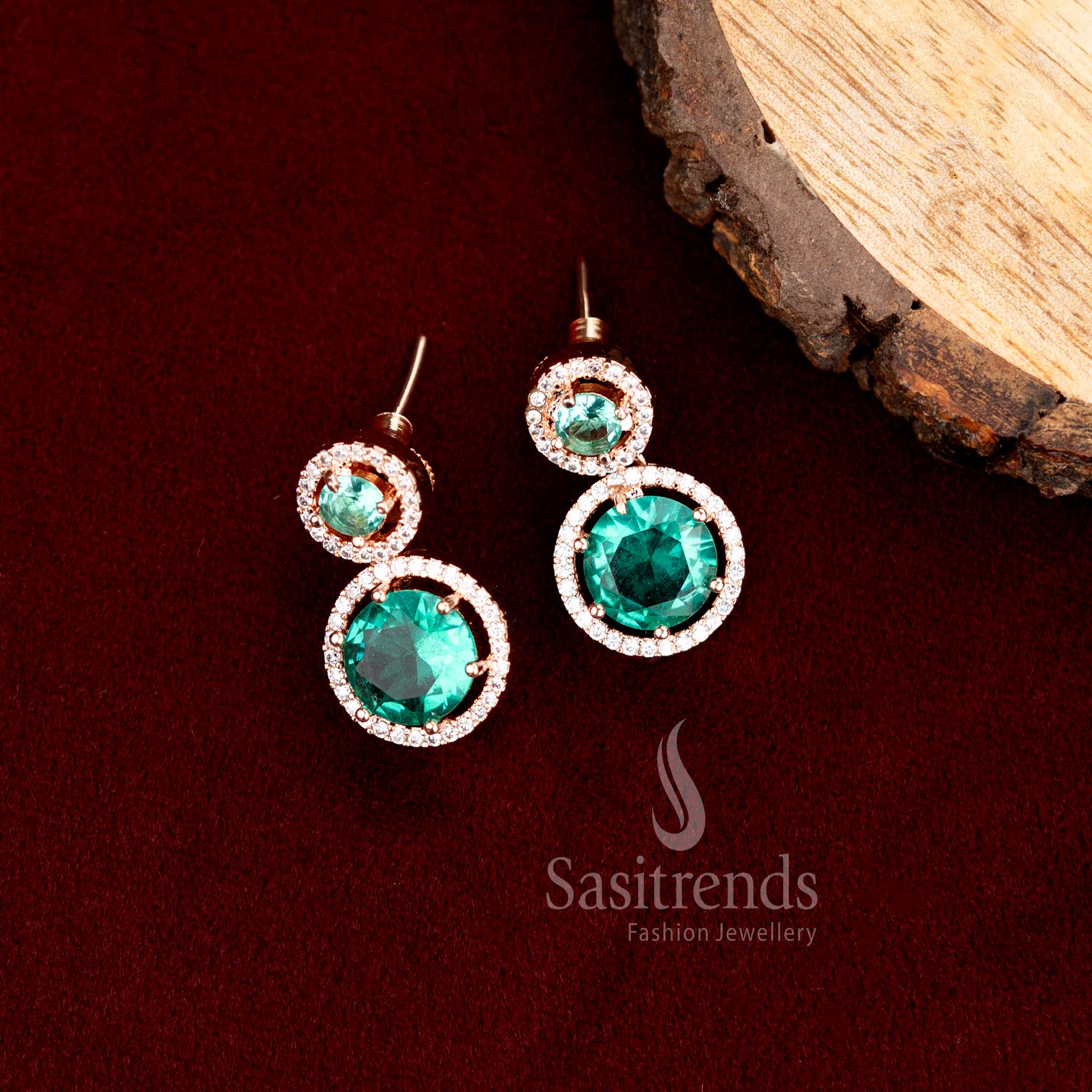 Chic Round Rose Gold Earrings Embellished With Sparkling American Diamond Stones And Glossy Green Hues – A Stylish Choice For Modern Festive Outfits – Sasitrends