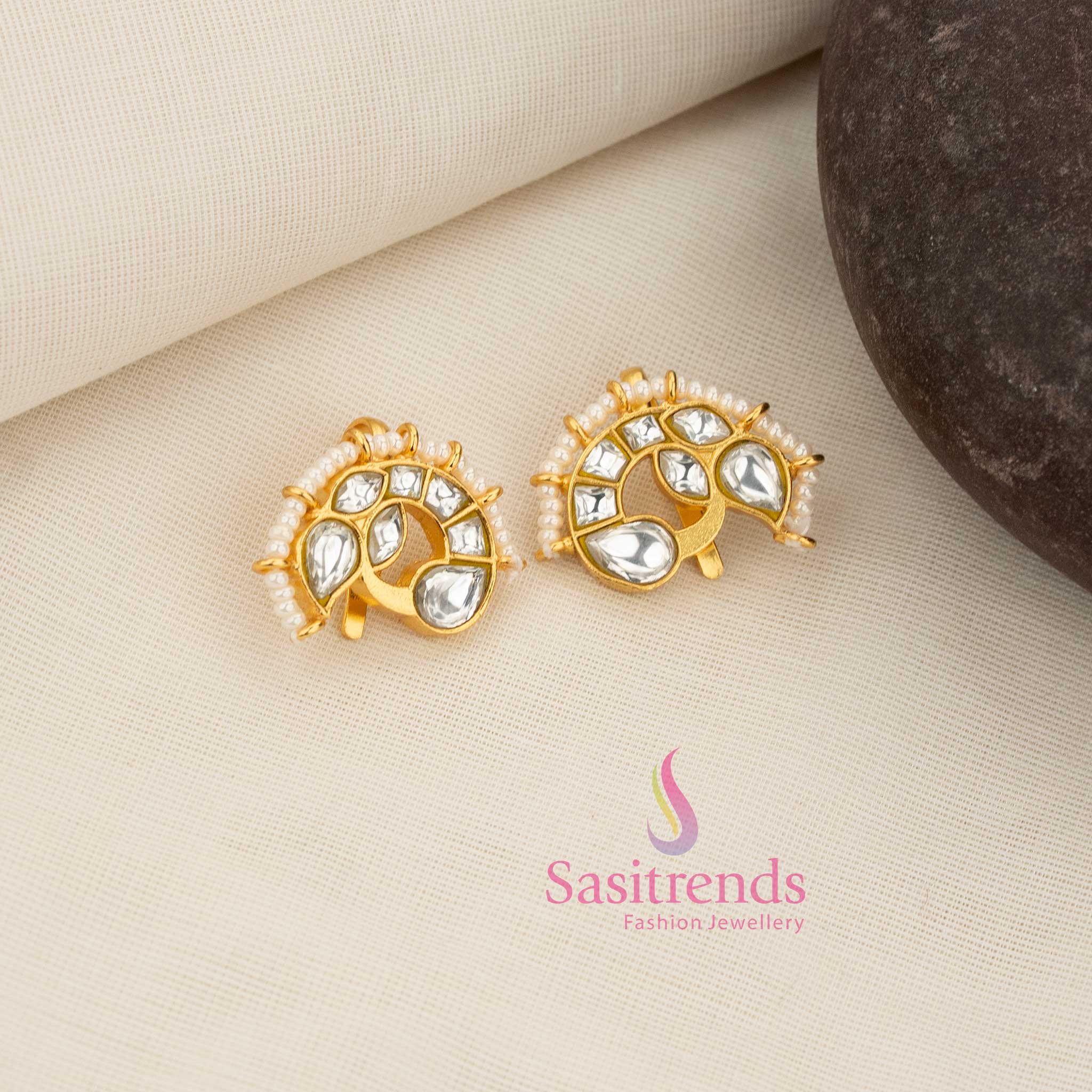 Radiant white Kundan peacock-face half-moon crescent bugadi earcuff with pearl fringe ideal for South Indian heritage and ceremonial jewellery – Sasitrends