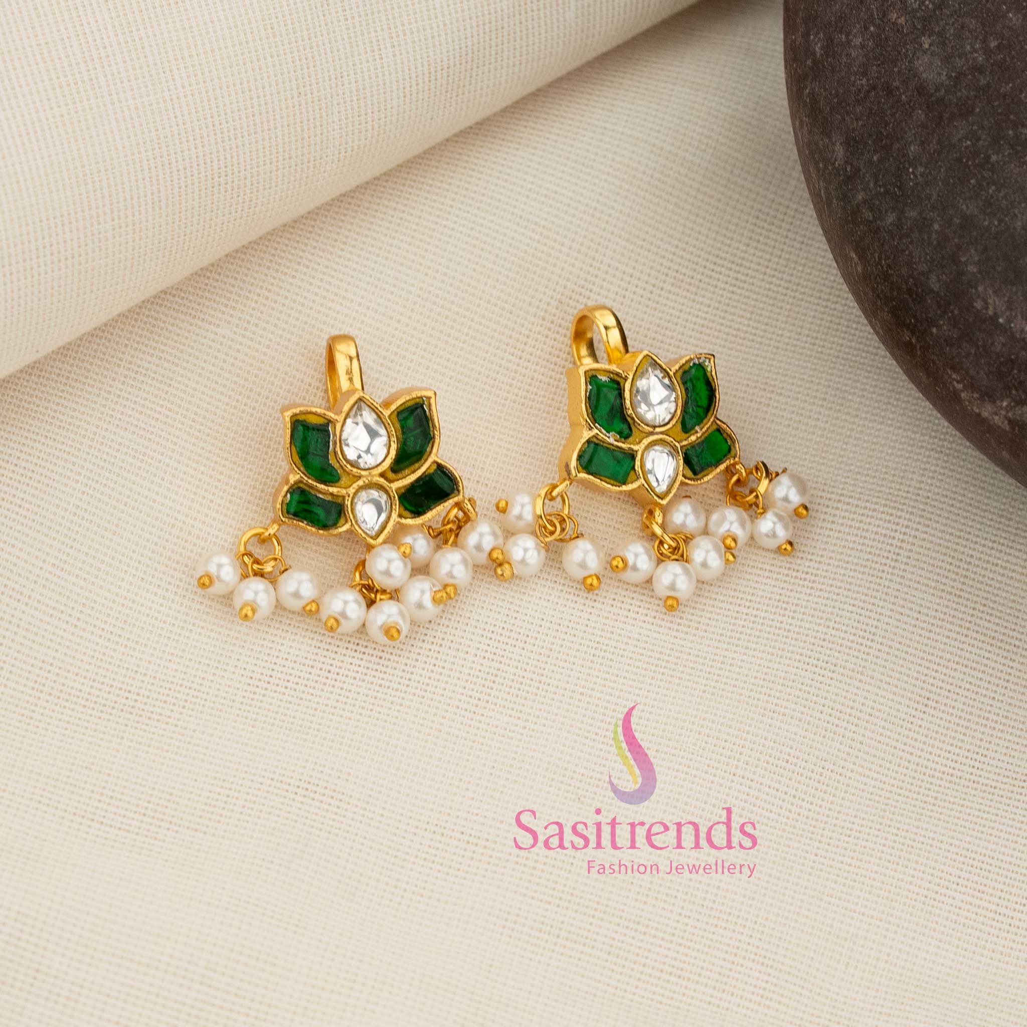 Graceful white-green Kundan lotus bugadi earcuff enhanced with pearl drops for cultural, festive, and refined traditional jewellery looks – Sasitrends