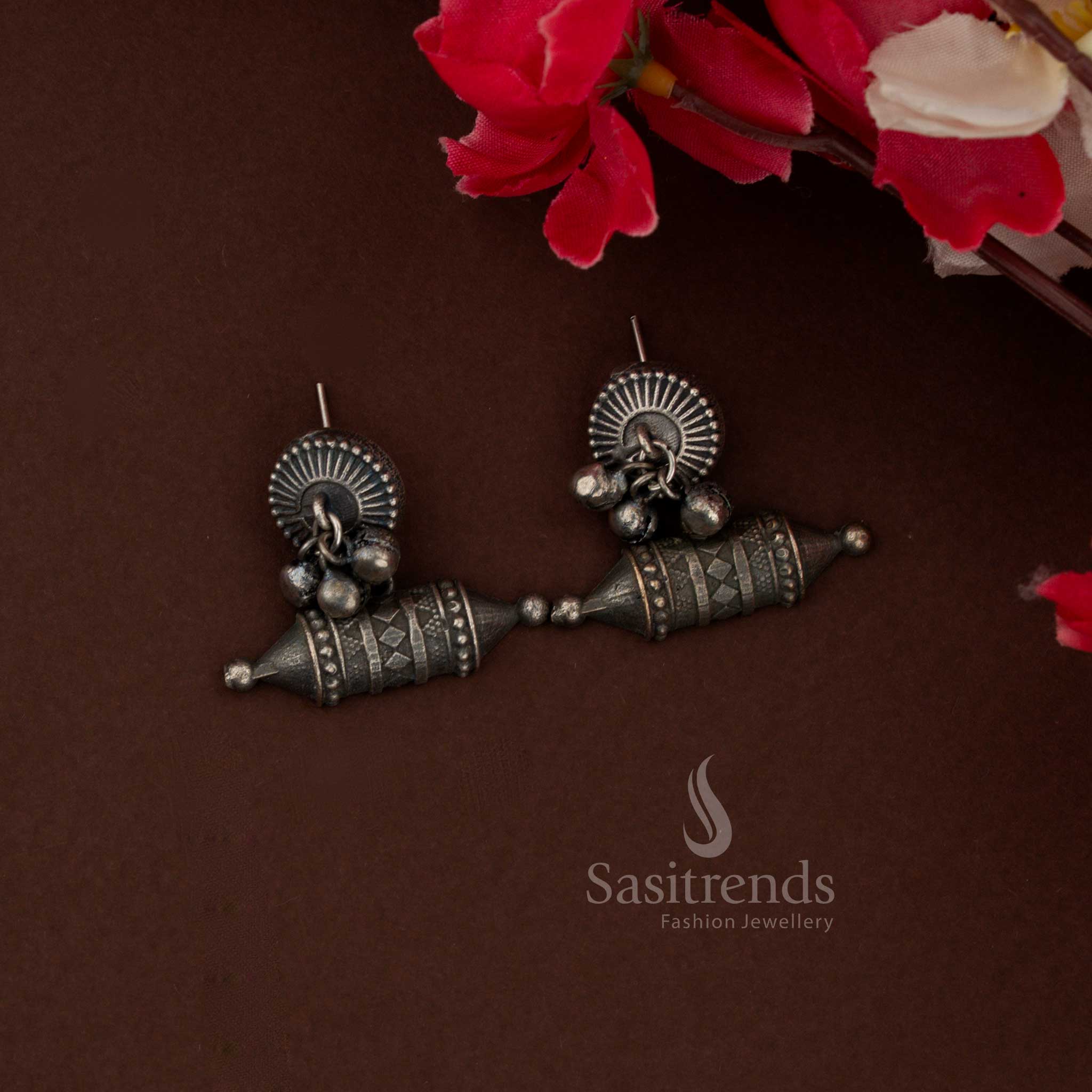 Oxidised peacock stone dangle earrings in white-black hues perfect for ethnic functions and party styling – Sasitrends