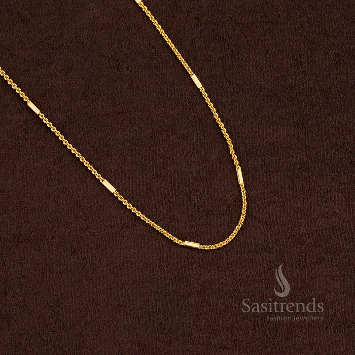Pristine designer chain in 24K micro gold plating, crafted for classic saree beauty – Sasitrends