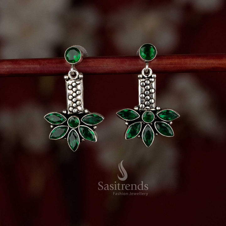 Earthy green oxidised silver earrings with round top plate and descending leafline silhouette – Sasitrends