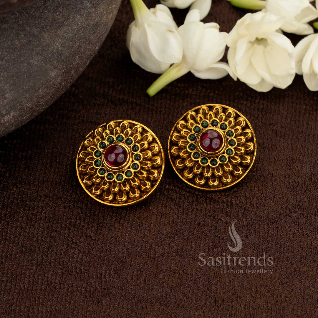 Sovereign Ruby Green Dual-Shape Earrings With Glittering Accents And Ornate Gold Craftsmanship – Magnificent Aristocratic Jewellery Celebrated For Divine Heritage Beauty – Sasitrends