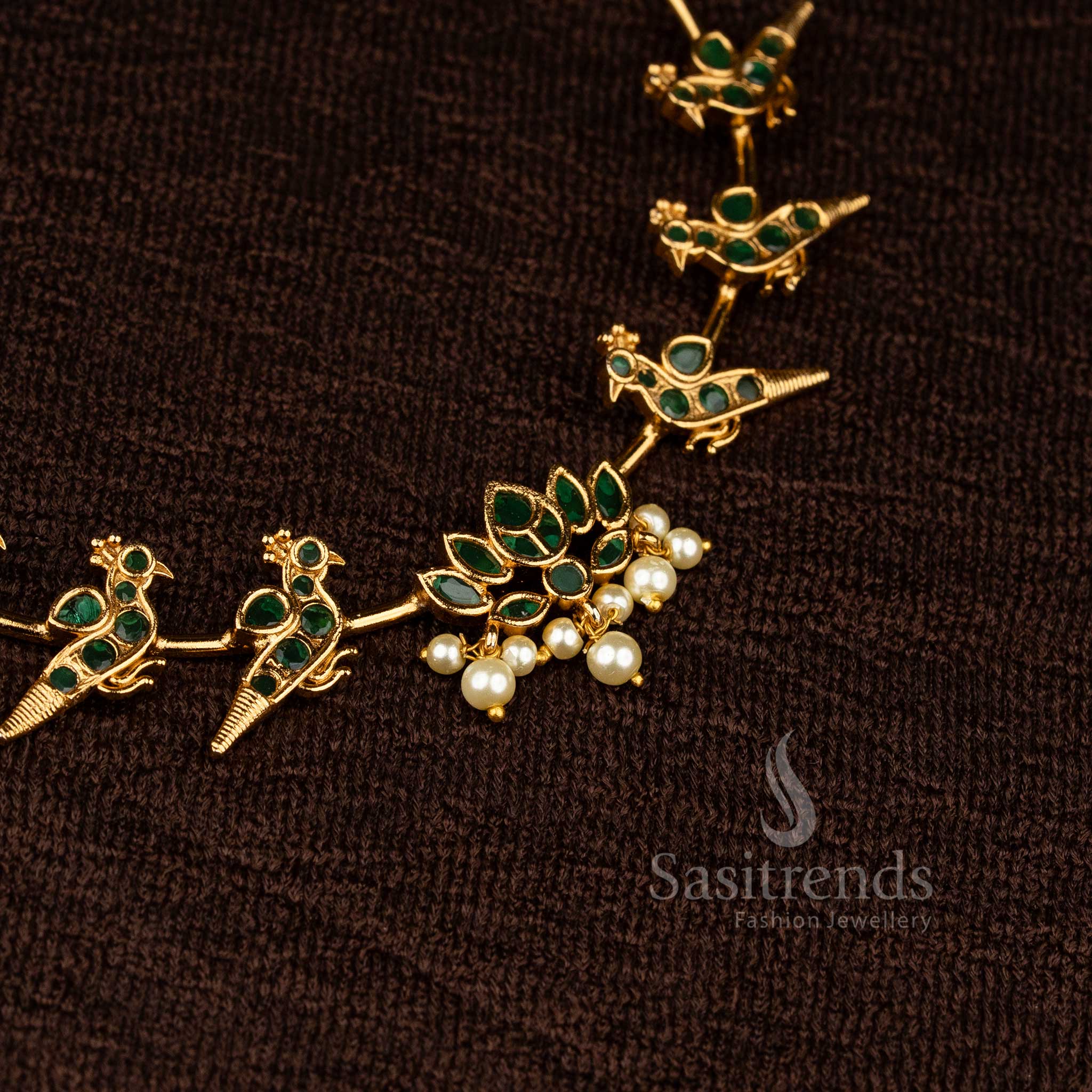 Green Temple Matte Gold Lotus Pendant Necklace with Detailed Peacock Motif and Kemp Highlights – Sasitrends