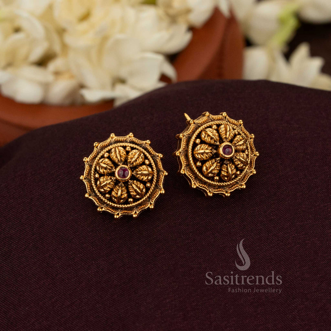 Resplendent Round Floral Earrings Featuring Matte Gold Grandeur And Celestial Craftsmanship – Noble Regal Jewellery Perfect For Heritage Festivities And Lavish Occasions – Sasitrends
