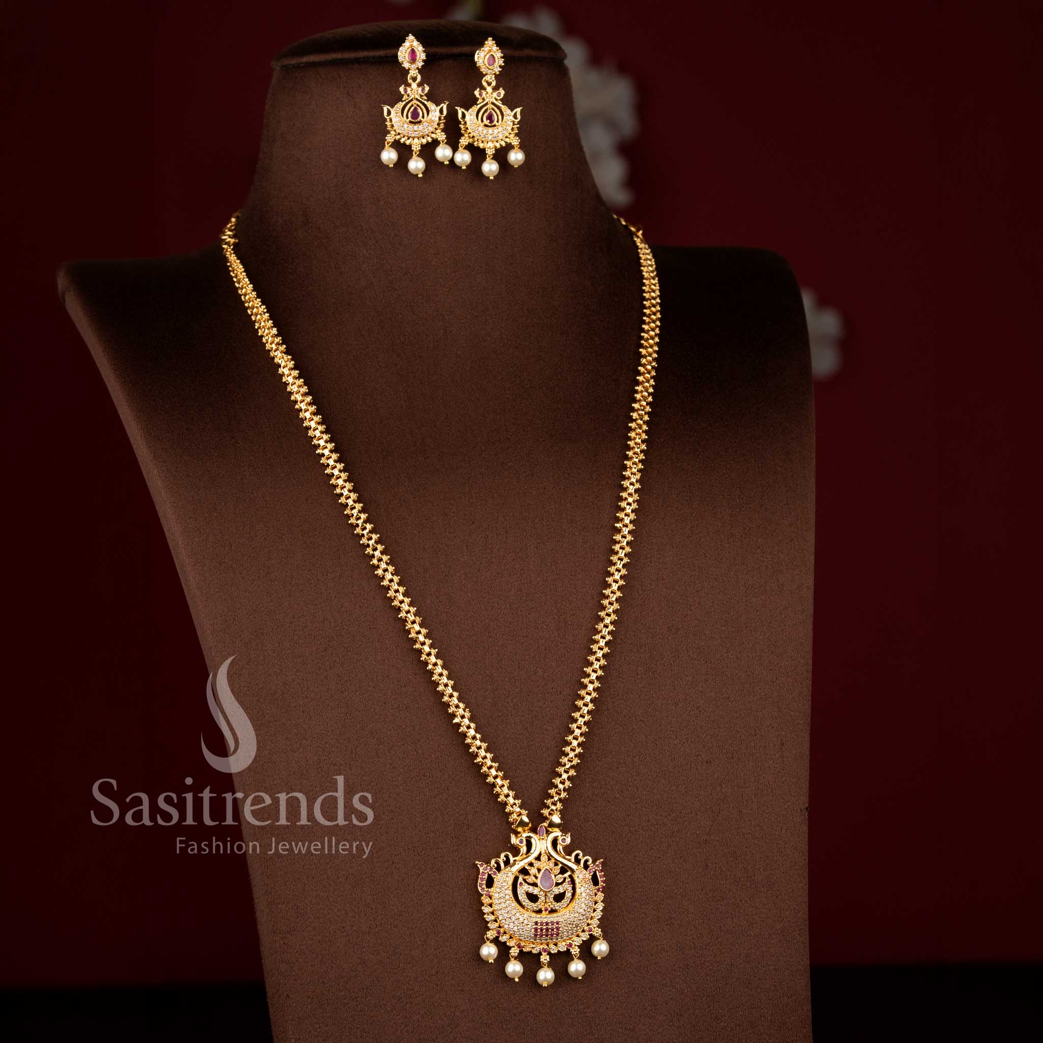Regal micro gold necklace in white ruby palette adorned with peacock centre and pearls – Sasitrends