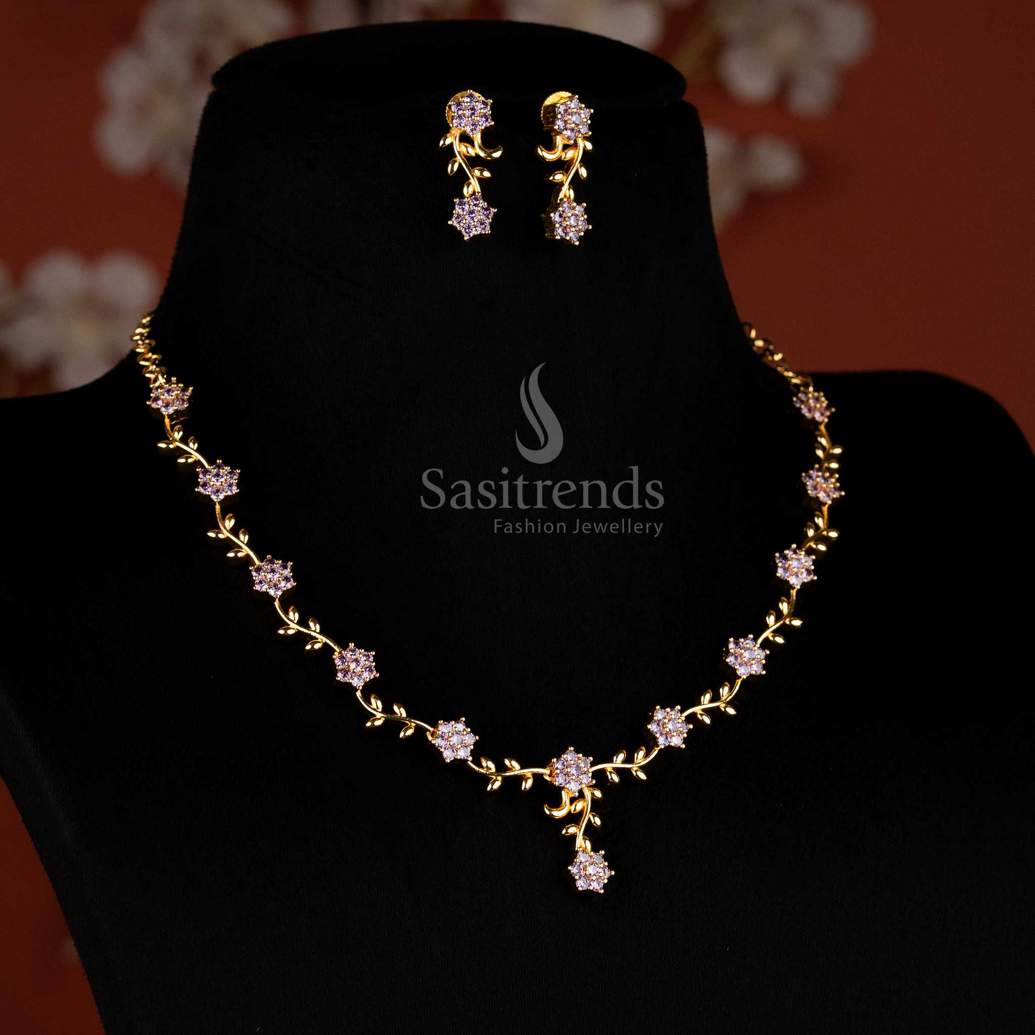 Trendy lavender floral vine micro gold necklace – Sasitrends
