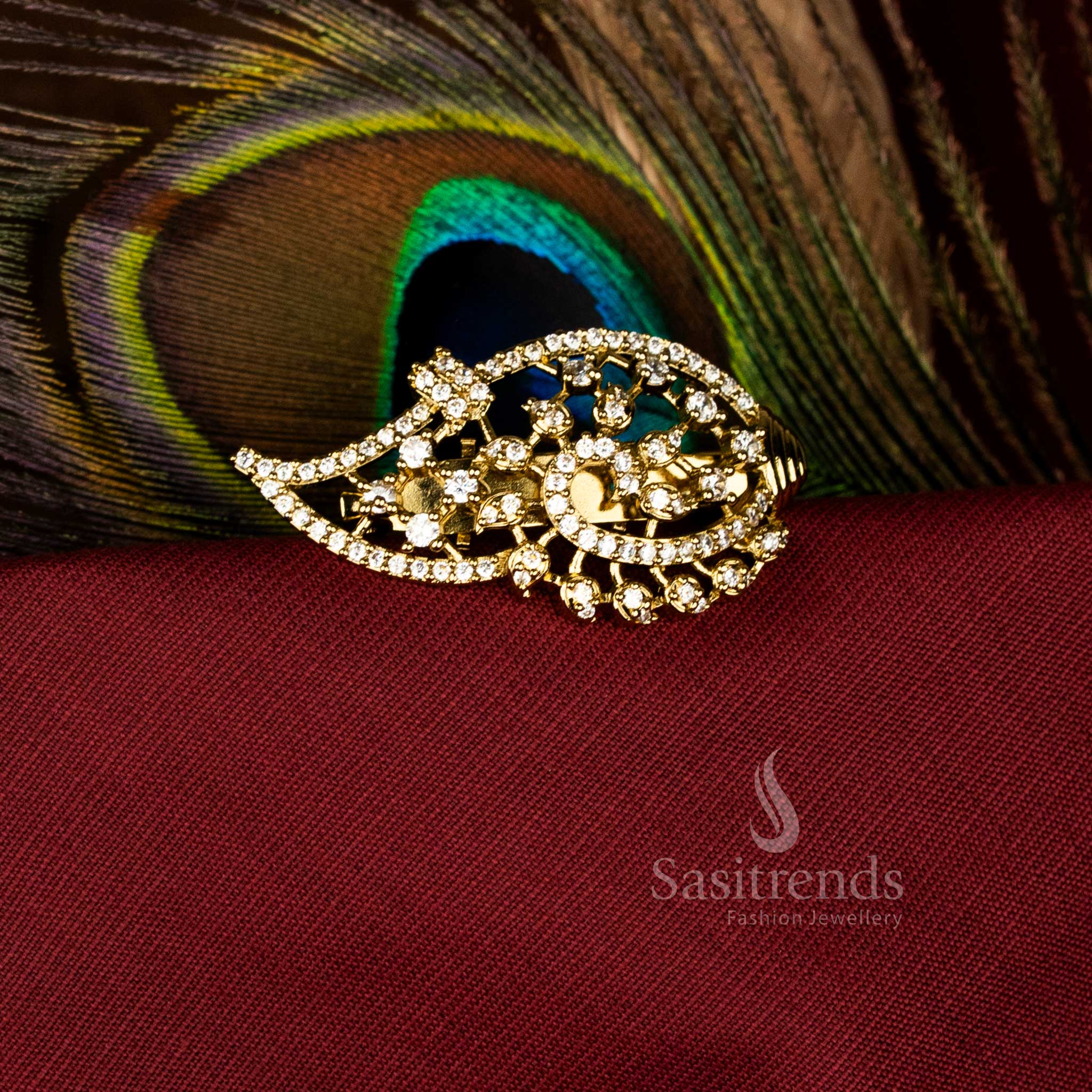 Regal American Diamond Paisley Saree Pin in White with Mahendi Finish, Elegant for Traditional Bridal, Festive, and Temple Jewellery – Sasitrends