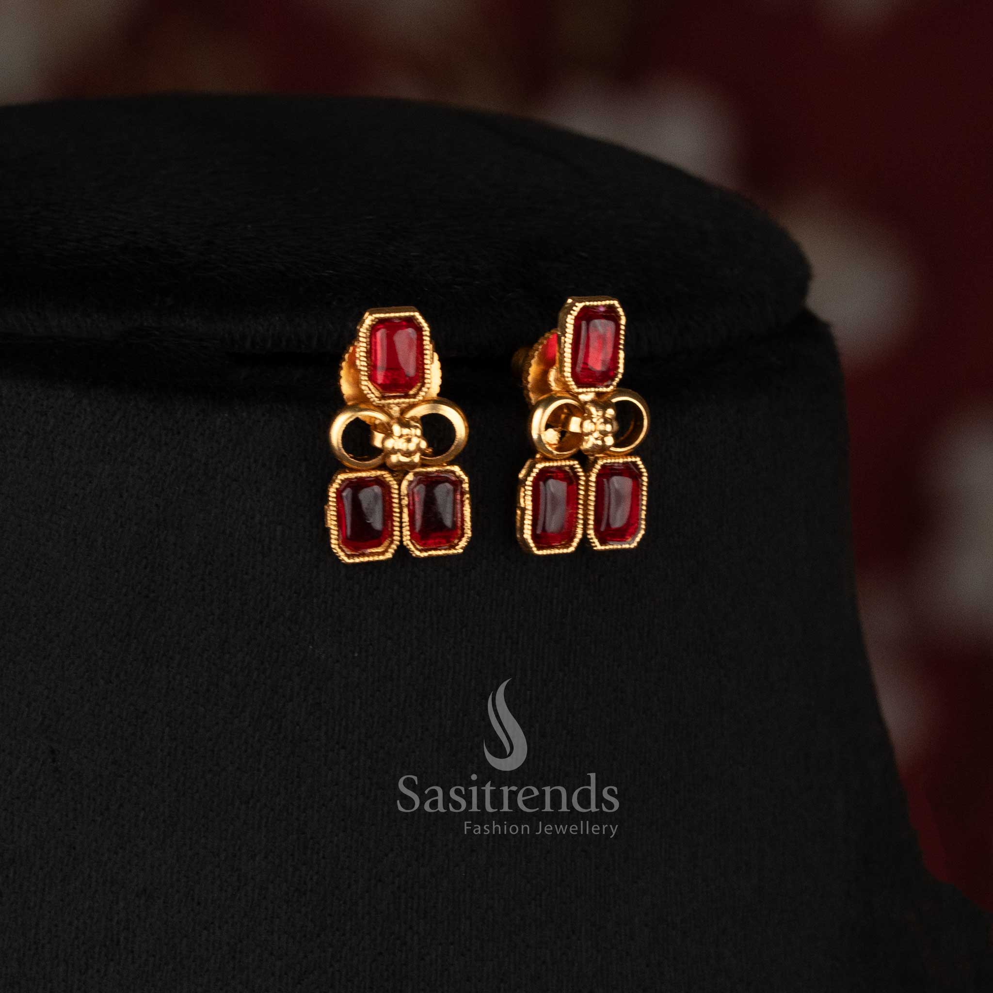 Grand ruby classic matte gold plated emerald stone dangle earrings for celebration looks – Sasitrends