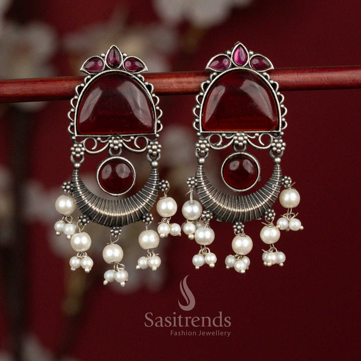 Wine maroon oxidised silver crescent arch monalisa stone pearl hanging earrings for festive and party styling jewellery – Sasitrends