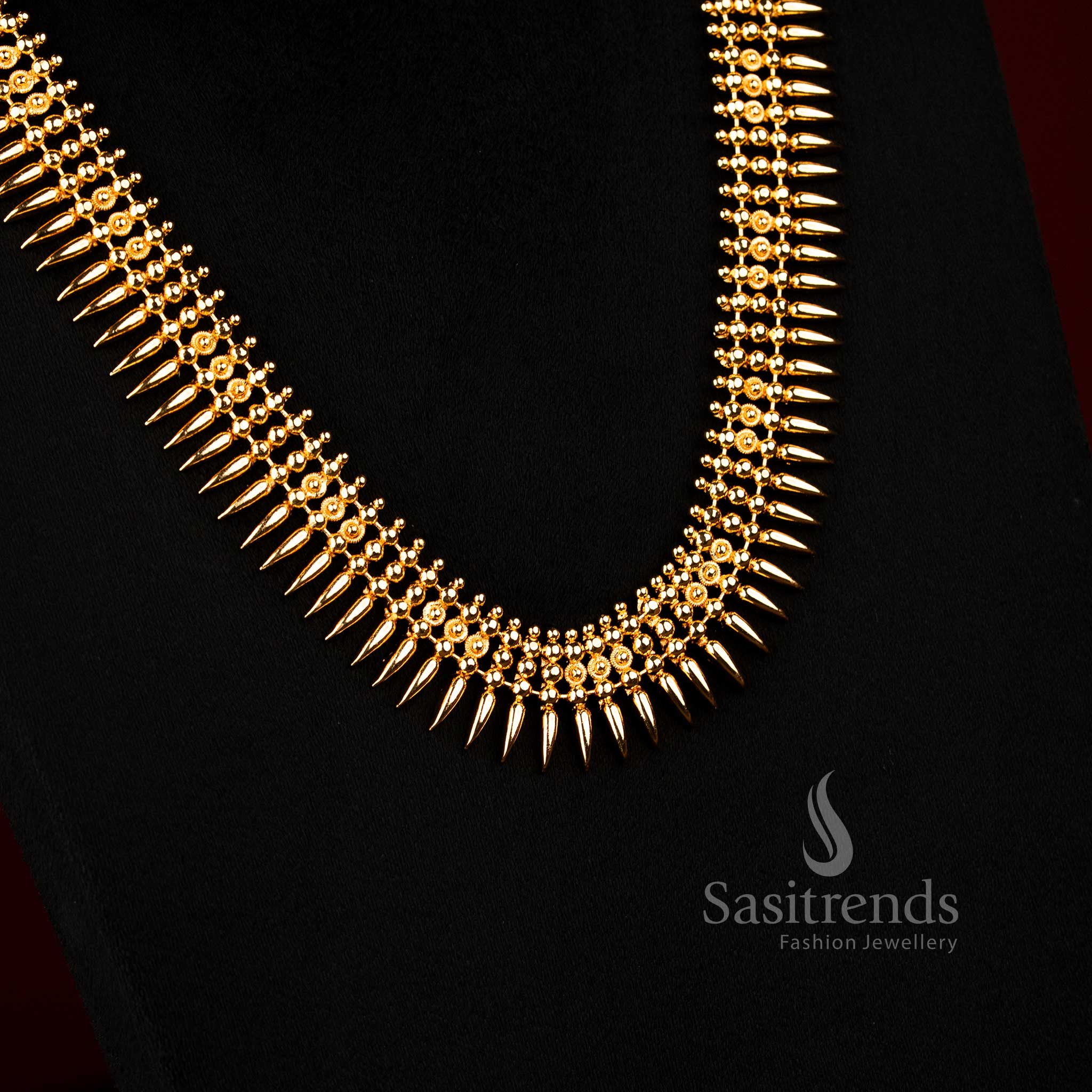 Traditional heritage micro gold plated mullapoo floral long necklace crafted for saree wear, temple occasions and cultural functions – Sasitrends