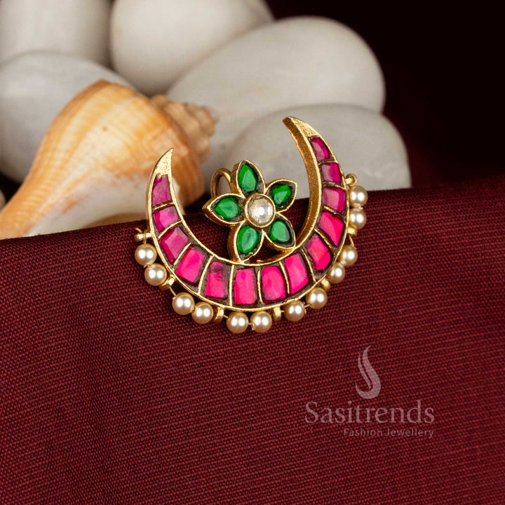 Crescent motif Kundan Jadu hair ornament bringing a divine moonlike shine to traditional hairstyles for mehendi and sangeet – Sasitrends