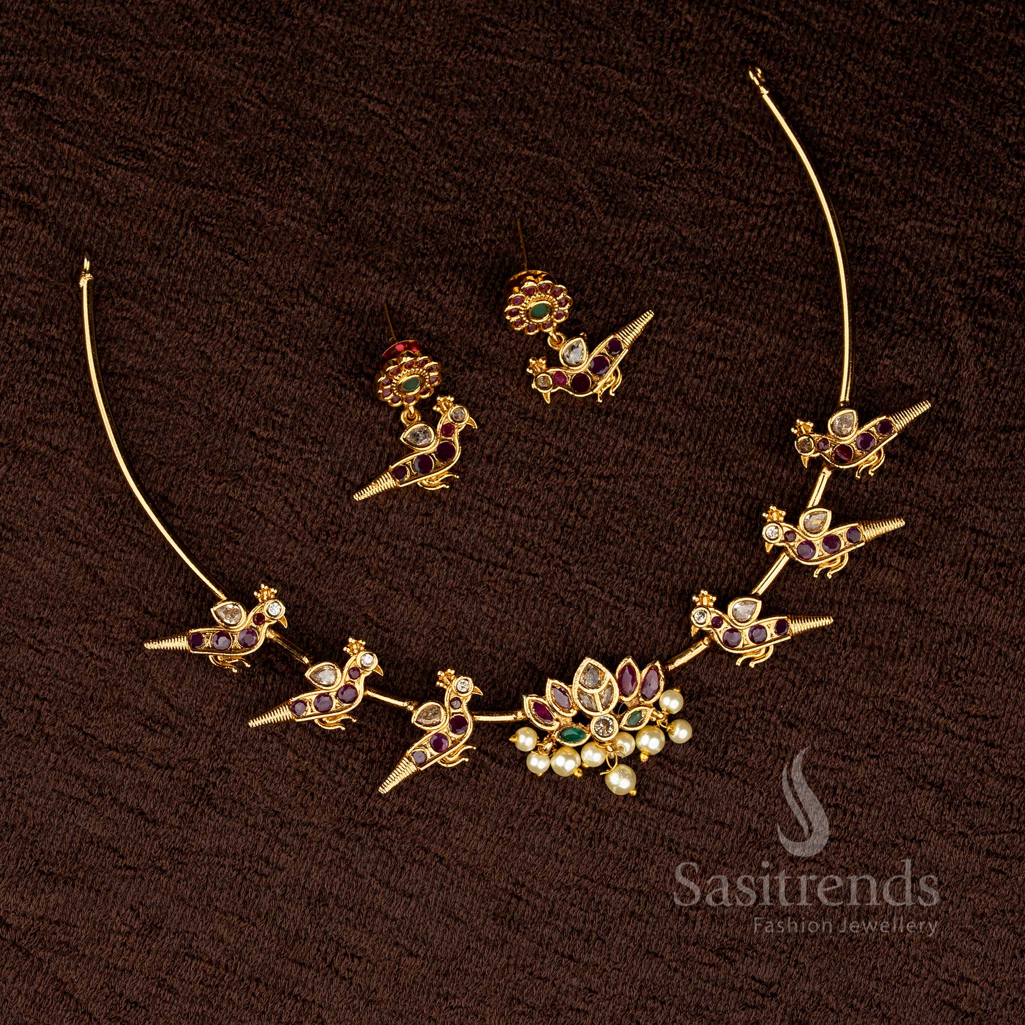 Elegant Multi-Coloured Attigai Choker Necklace Featuring Lotus Pendant and Intricate Peacock Design with Painted Kemp Stones – Sasitrends