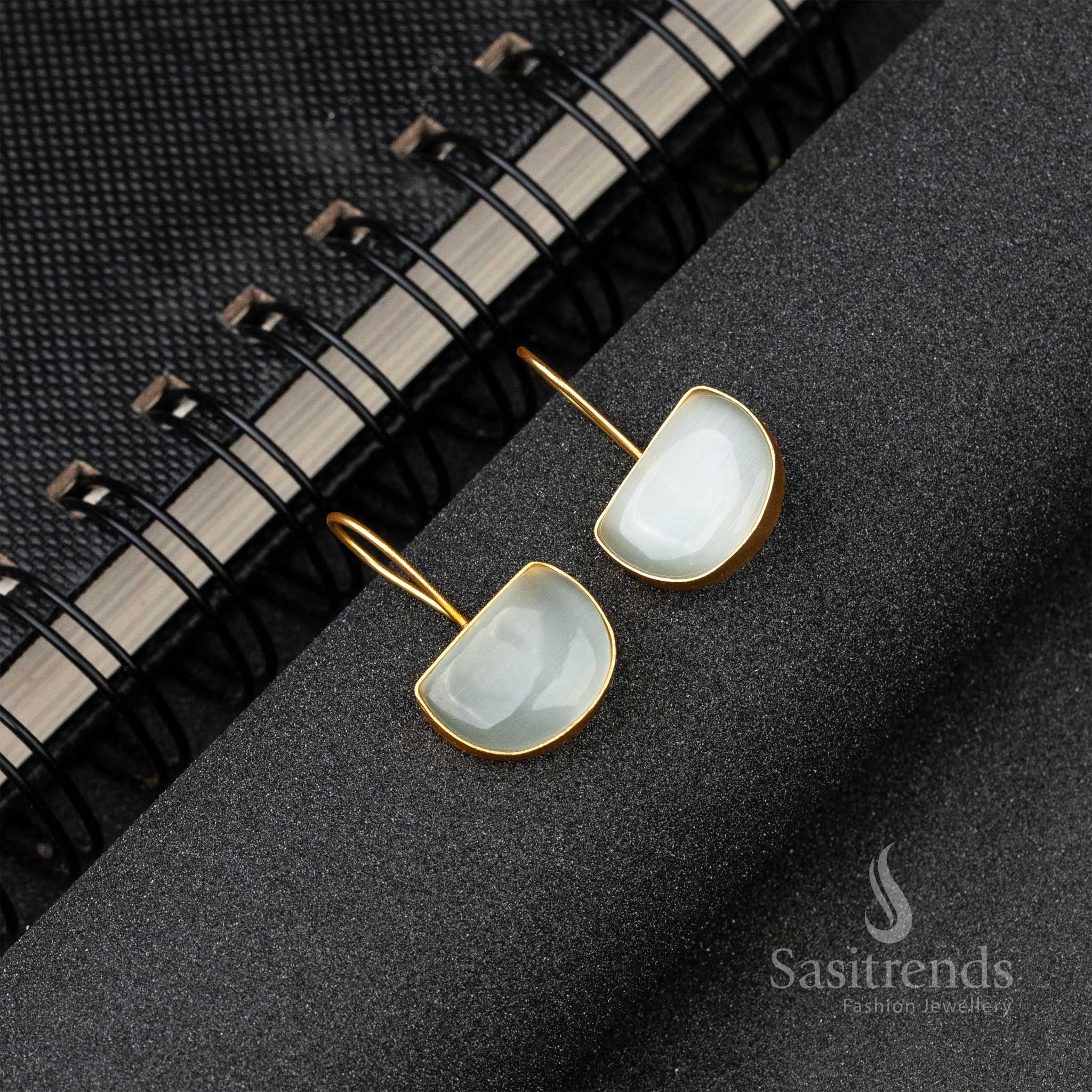 Office Wear Gold Plated Light Gray Monalisa Stone Fish Hook Earrings 