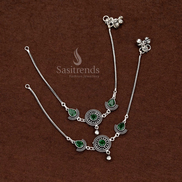Trendy oxidised anklet with green teardrop Monalisa stones, circular design suitable for fashion-forward, casual, and party wear – Sasitrends
