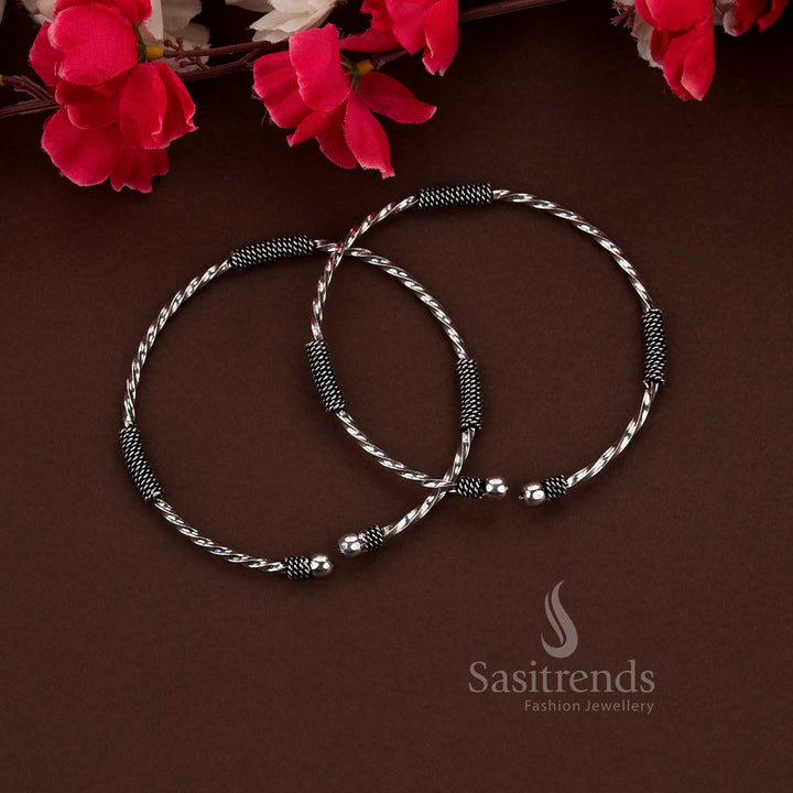 Minimalist oxidised Kada anklet payal perfect for casual everyday statement styling – Sasitrends