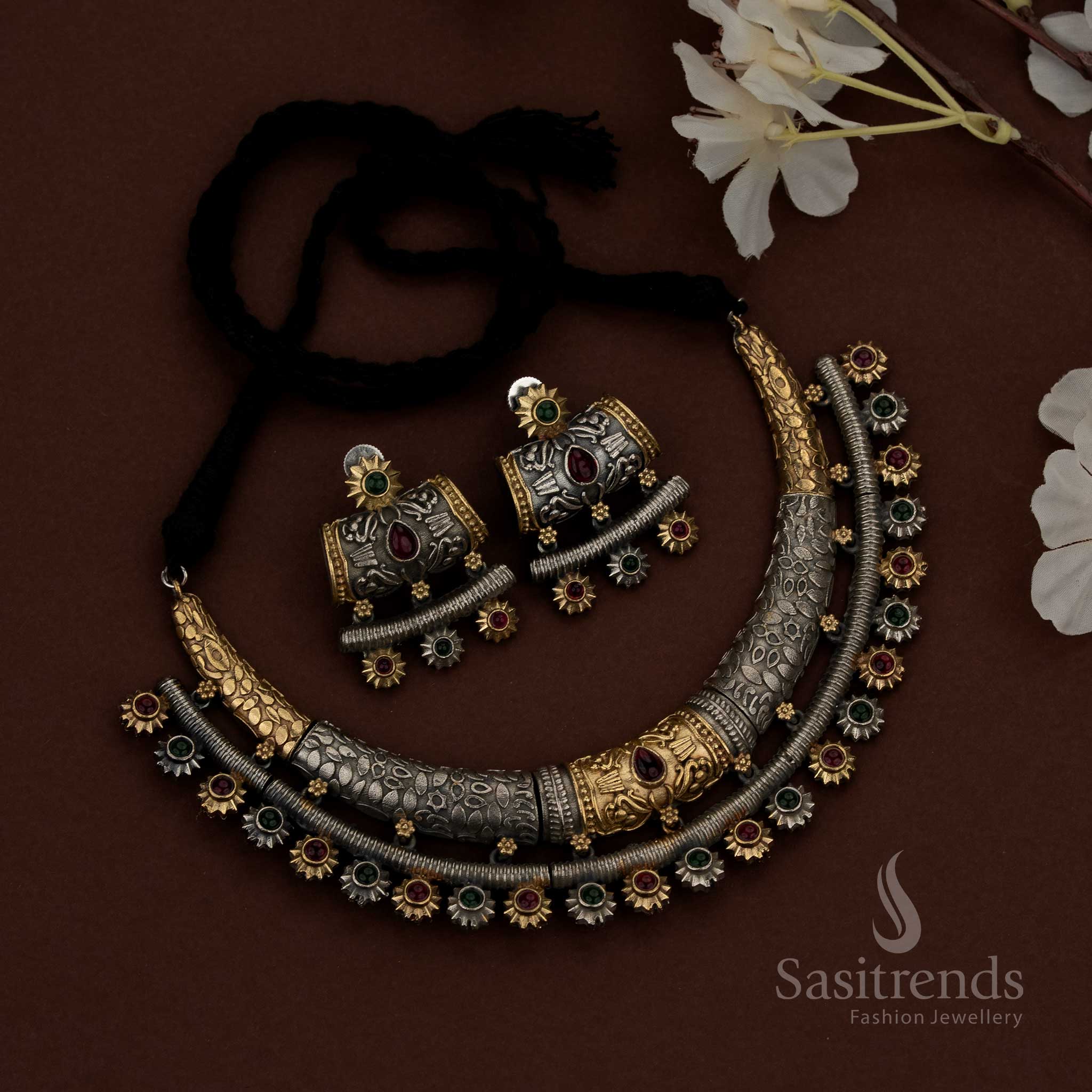 Oxidised ruby green crescent Huslia Chandbali necklace with teardrop stone detailing for festive ethnic occasions - Sasitrends