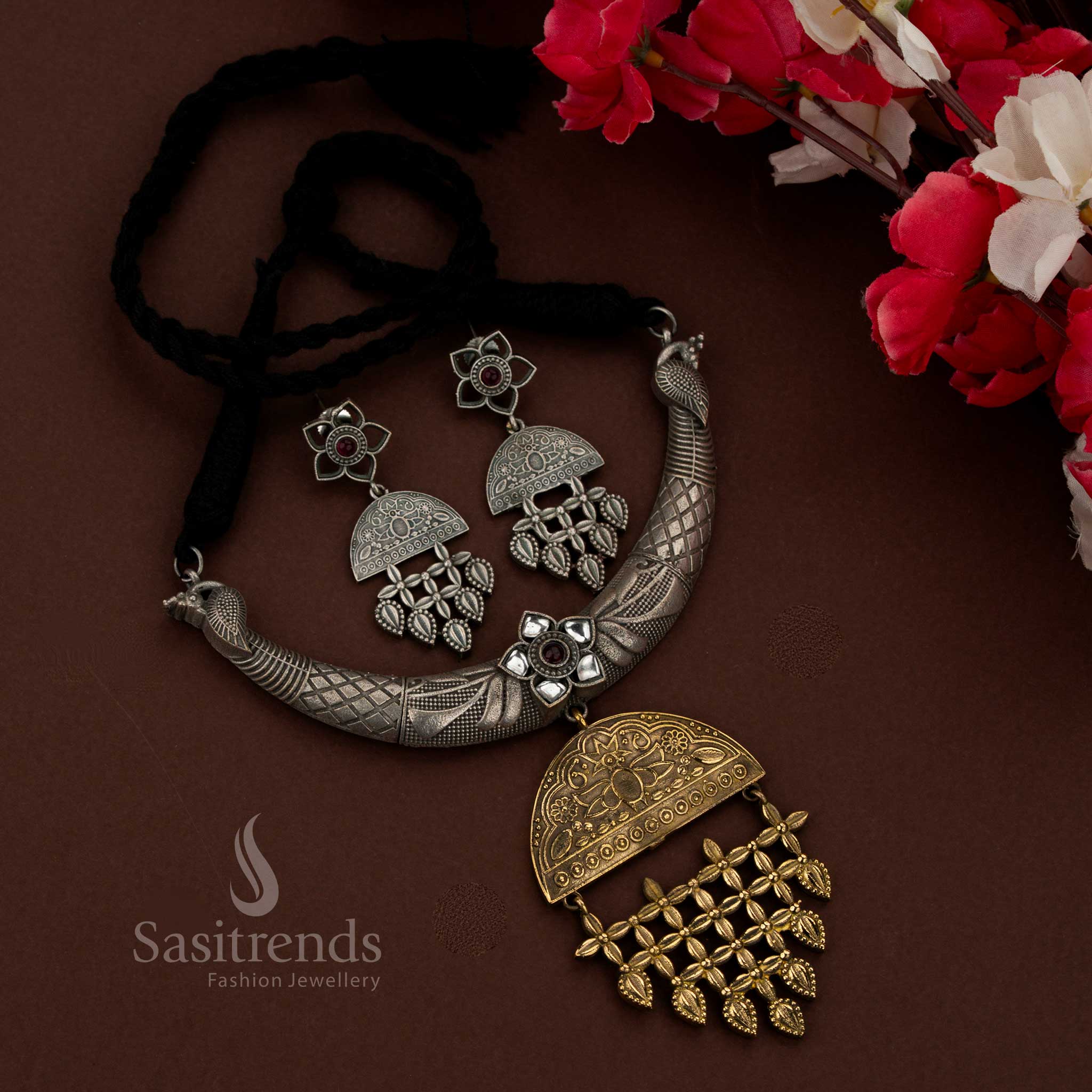 Captivating oxidised peacock necklace with golden floral pendant in white-maroon tones perfect for family functions and cultural celebrations – Sasitrends