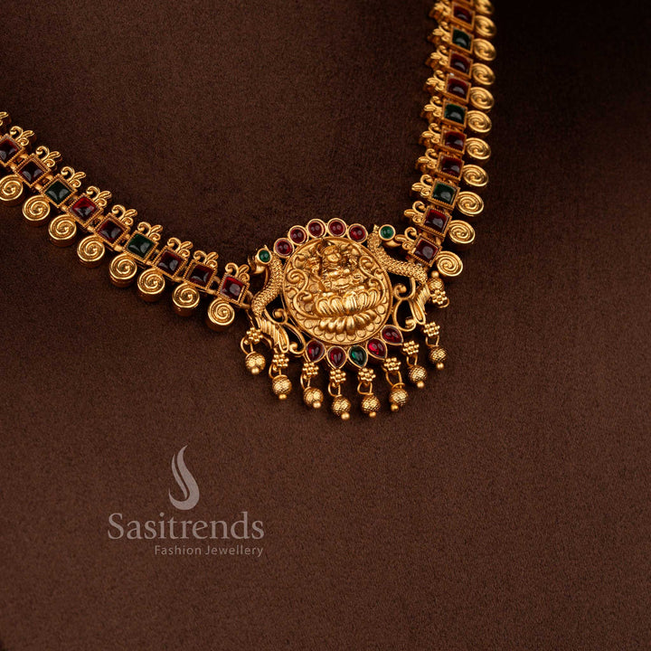Opulent matte gold square link twin peacock necklace set with ghungroo finish in ruby green tones perfect for weddings and cultural celebrations – Sasitrends
