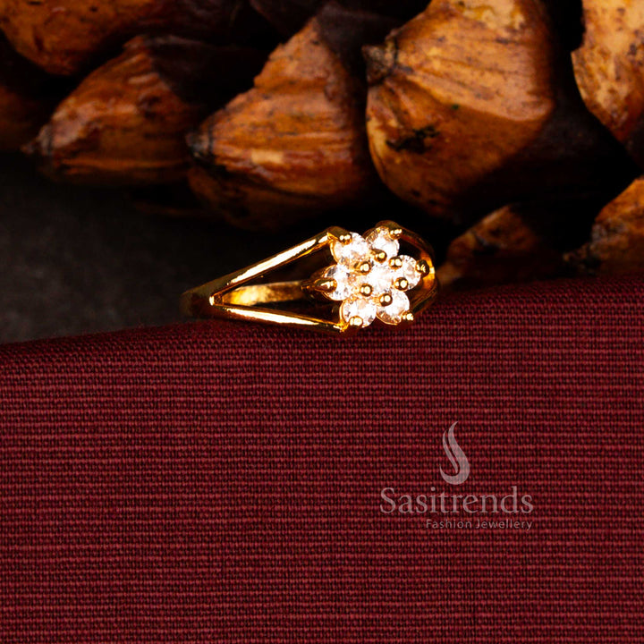 Sasitrend guaranteed 24K micro gold plated white AD floral cluster structured statement ring with elegant split band design