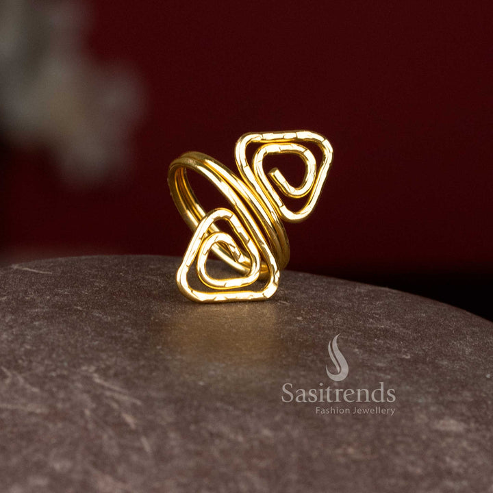 Charming gold plated adjustable ring for women, beautiful jewellery for festive ethnic looks – Sasitrends