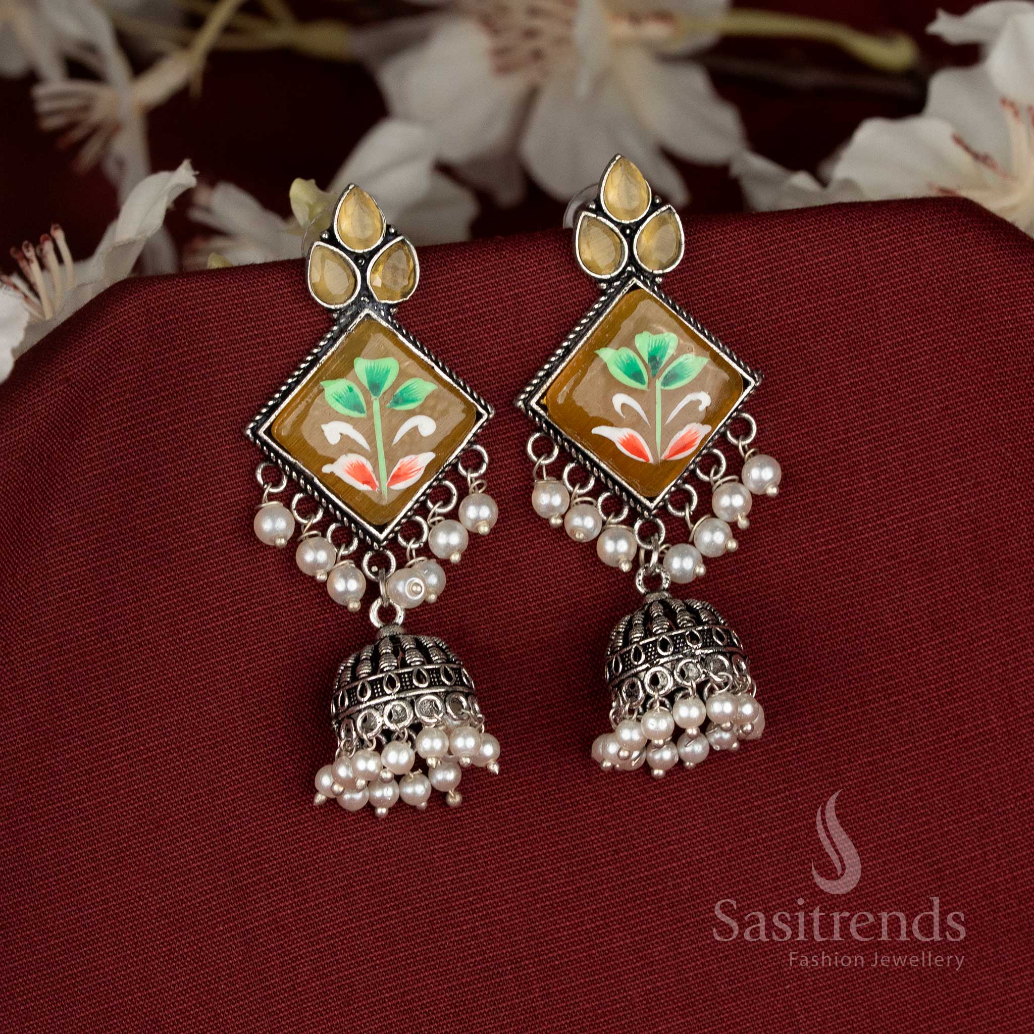 Oxidised diamond-cut jhumka earrings enriched with yellow Monalisa stones for cheerful festival glow – Sasitrends