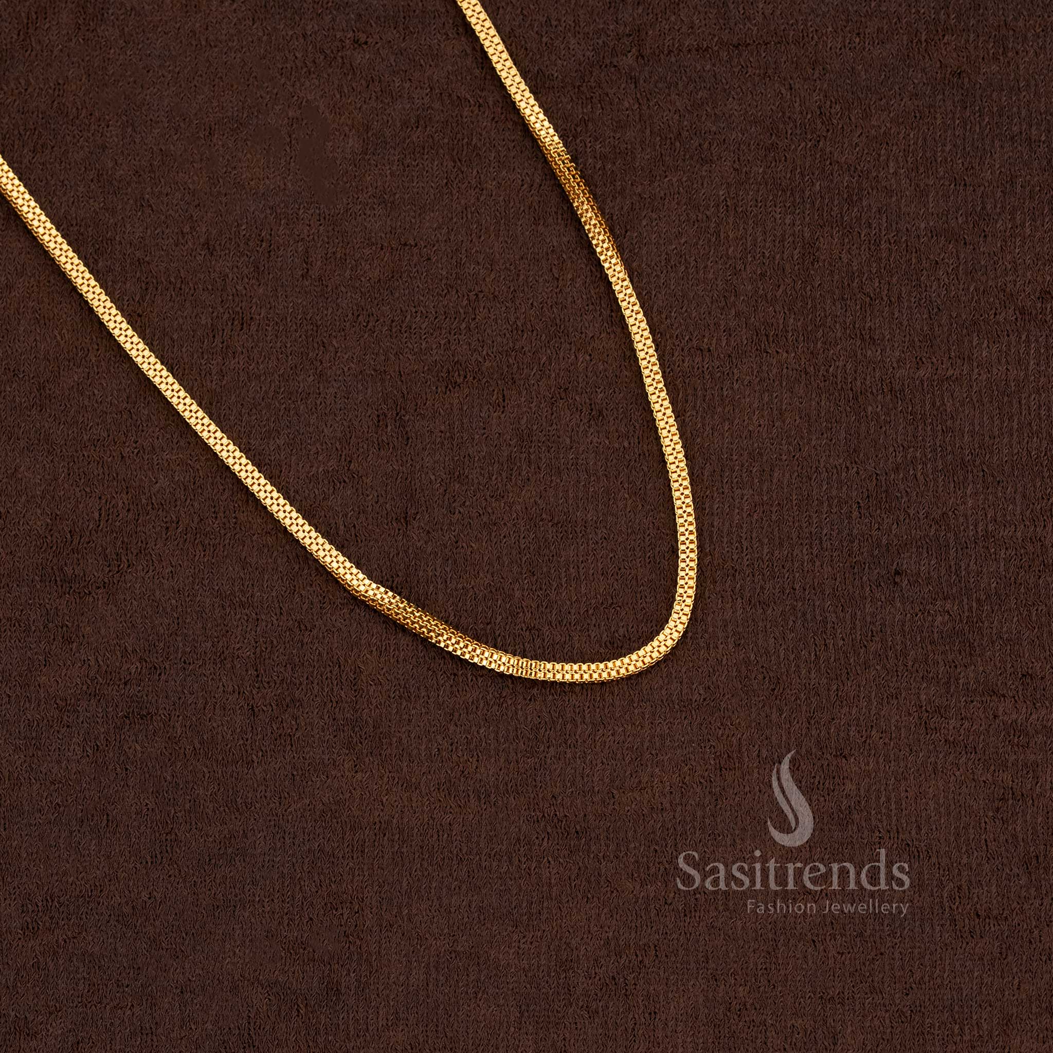 Medium Micro Gold Plated Box Chain With Polished Golden Appearance Suitable For Special Events And Cultural Programs - Sasitrends