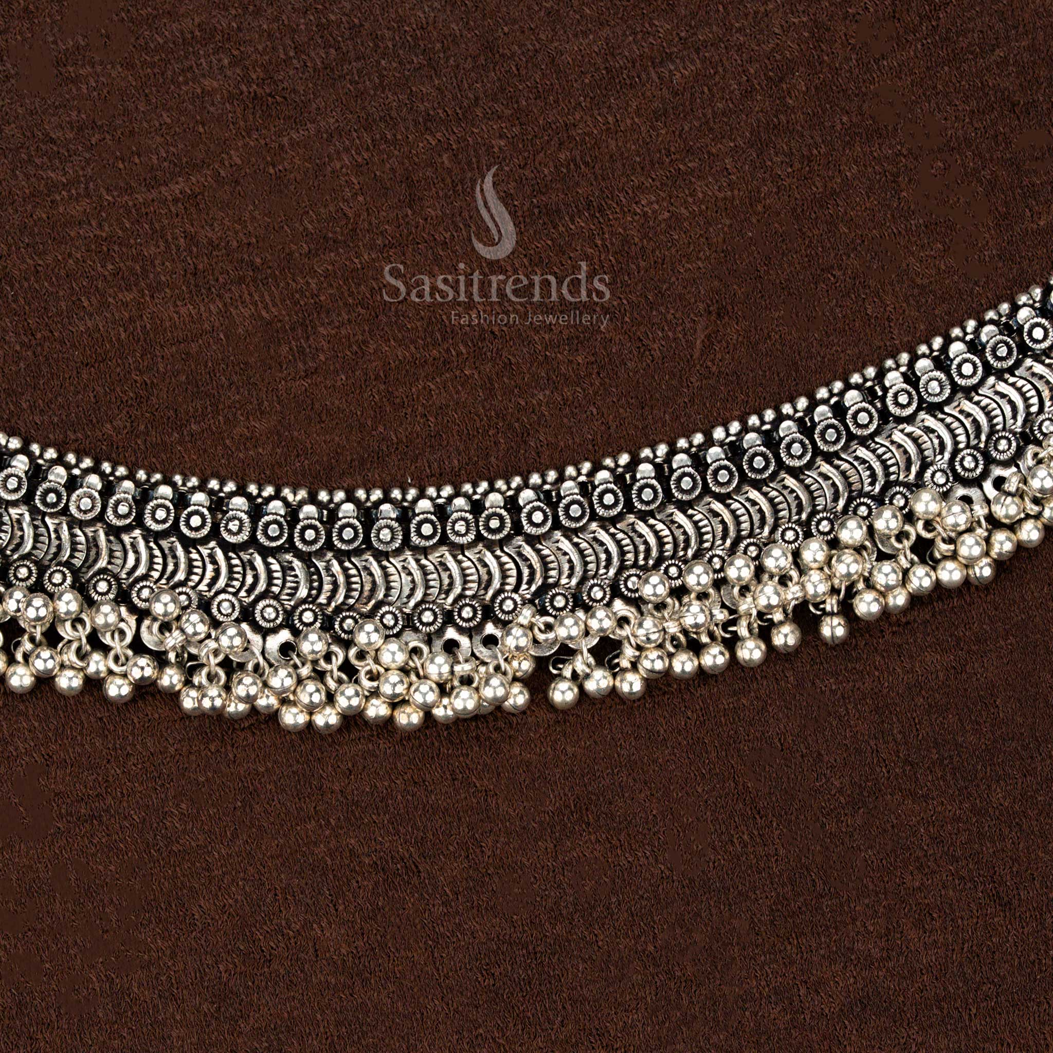 Traditional oxidised anklet with circular tribal design and layered detailing – Sasitrends