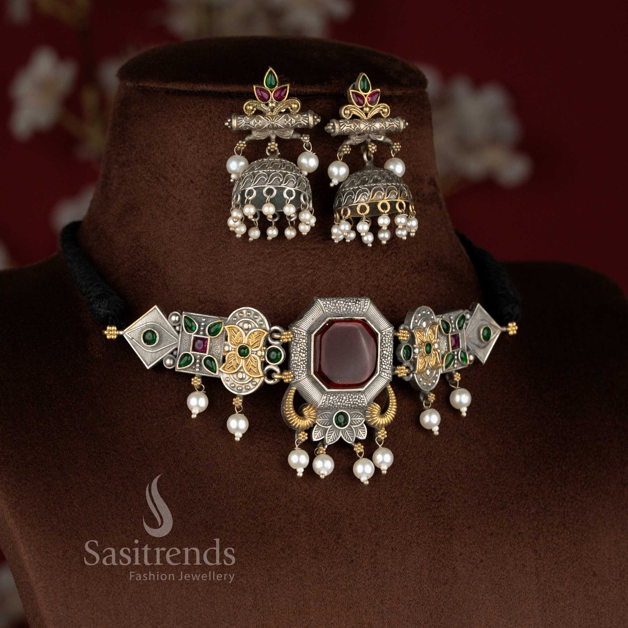 Opulent ruby-green oxidised mandala floral pearl choker necklace set with designer earrings – Sasitrends