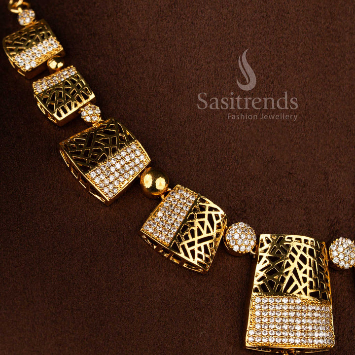 American Diamond Matte Gold Plated Cracked Ice / Filigree Mesh Pattern Necklace Set for Festive Wear, Cultural Styling - Sasitrends