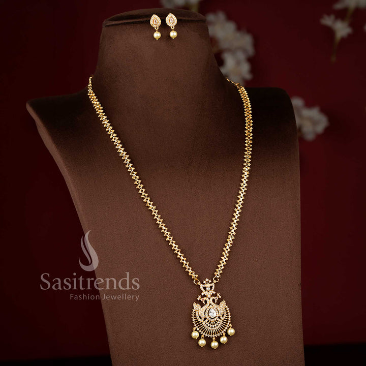Radiant micro gold plated 2-side Gajiri chain necklace in white with pear stone peacock pendant and delicate pearl drops – Sasitrends