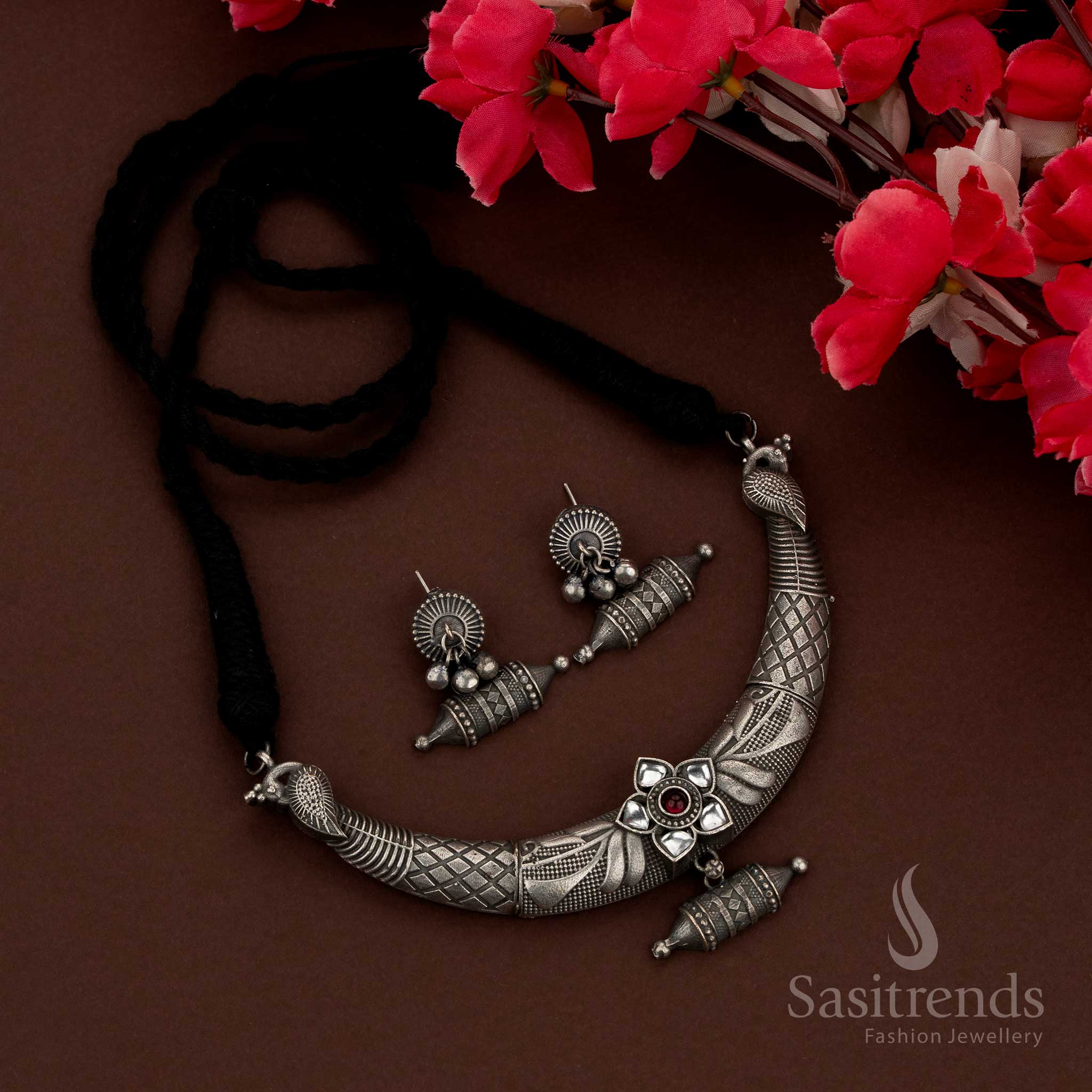 Antique oxidised stone peacock husli necklace set for festive occasions – Sasitrends