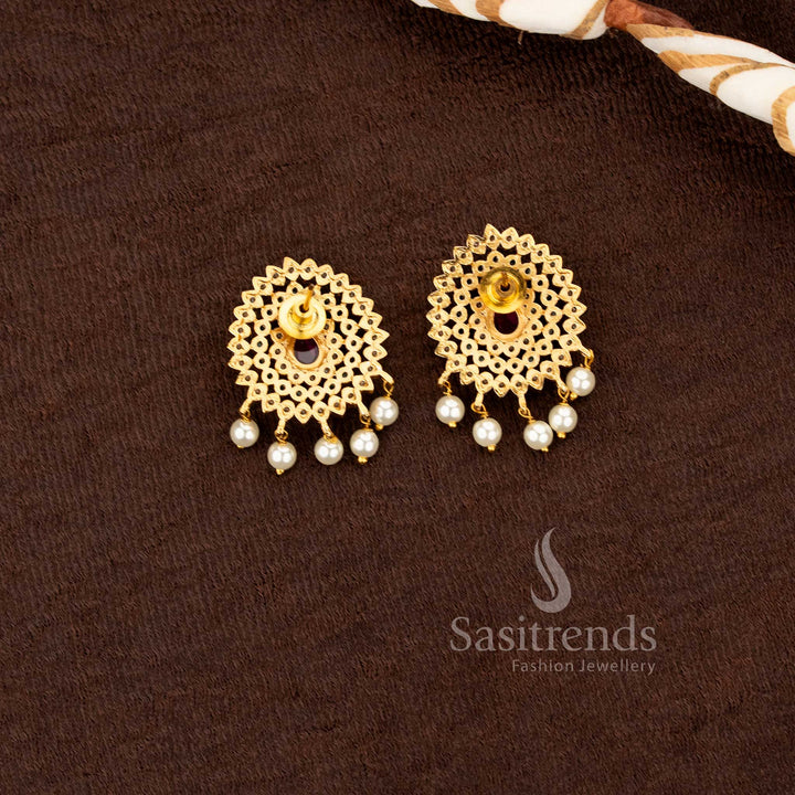 Exquisite sunburst design matte finish pendant set with ruby center and pearls sasitrends