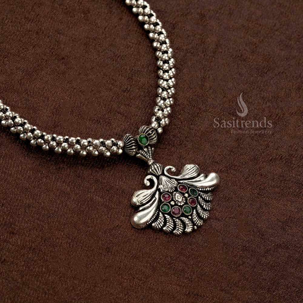 Beautiful oxidised jewellery set featuring a floral-inspired pendant - Sasitrends