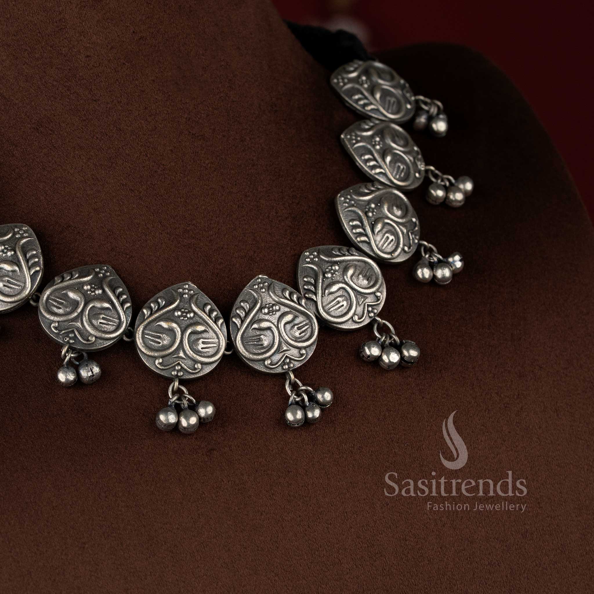 Eternal Elegance antique oxidised 92.5 silver paisley necklace for Navaratri and festive celebration styling – Sasitrends