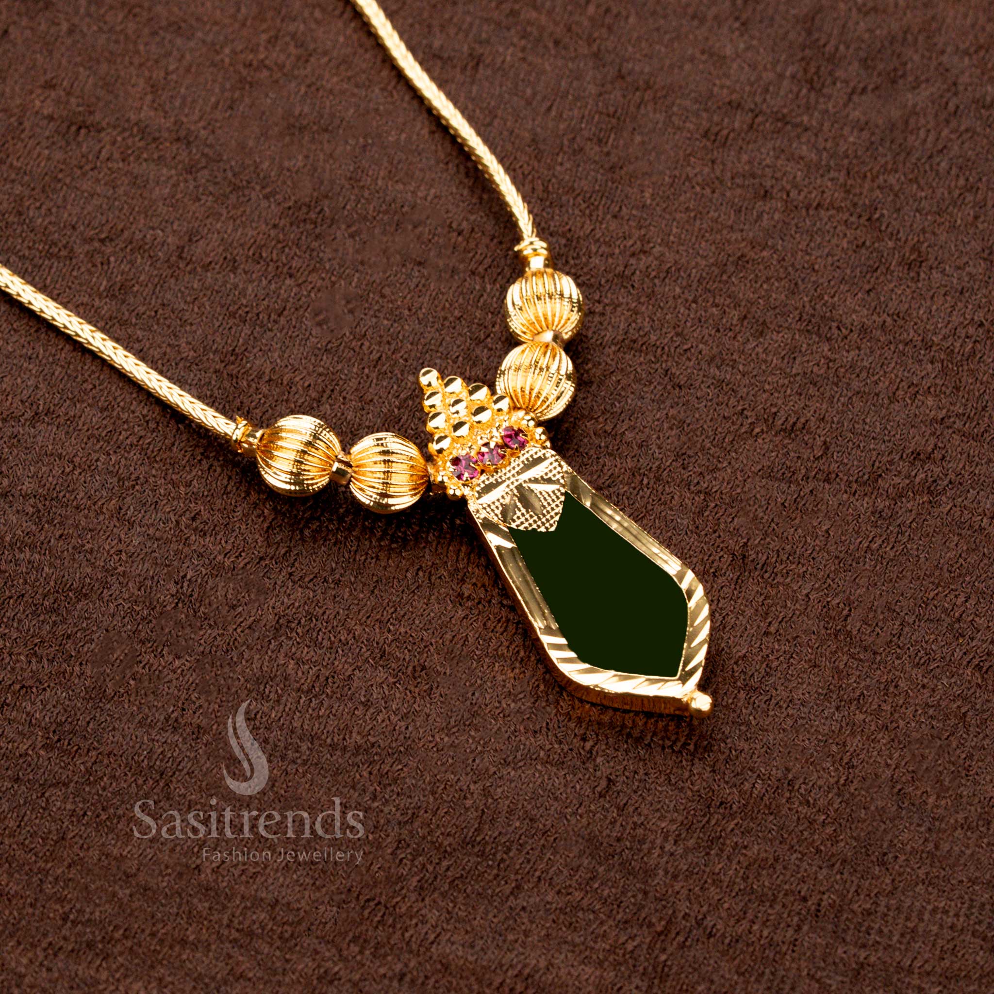Handcrafted one gram micro gold plated Green Nagapadam Palakka necklace in traditional Kerala style, a perfect jewellery choice for festivals and weddings - Sasitrends