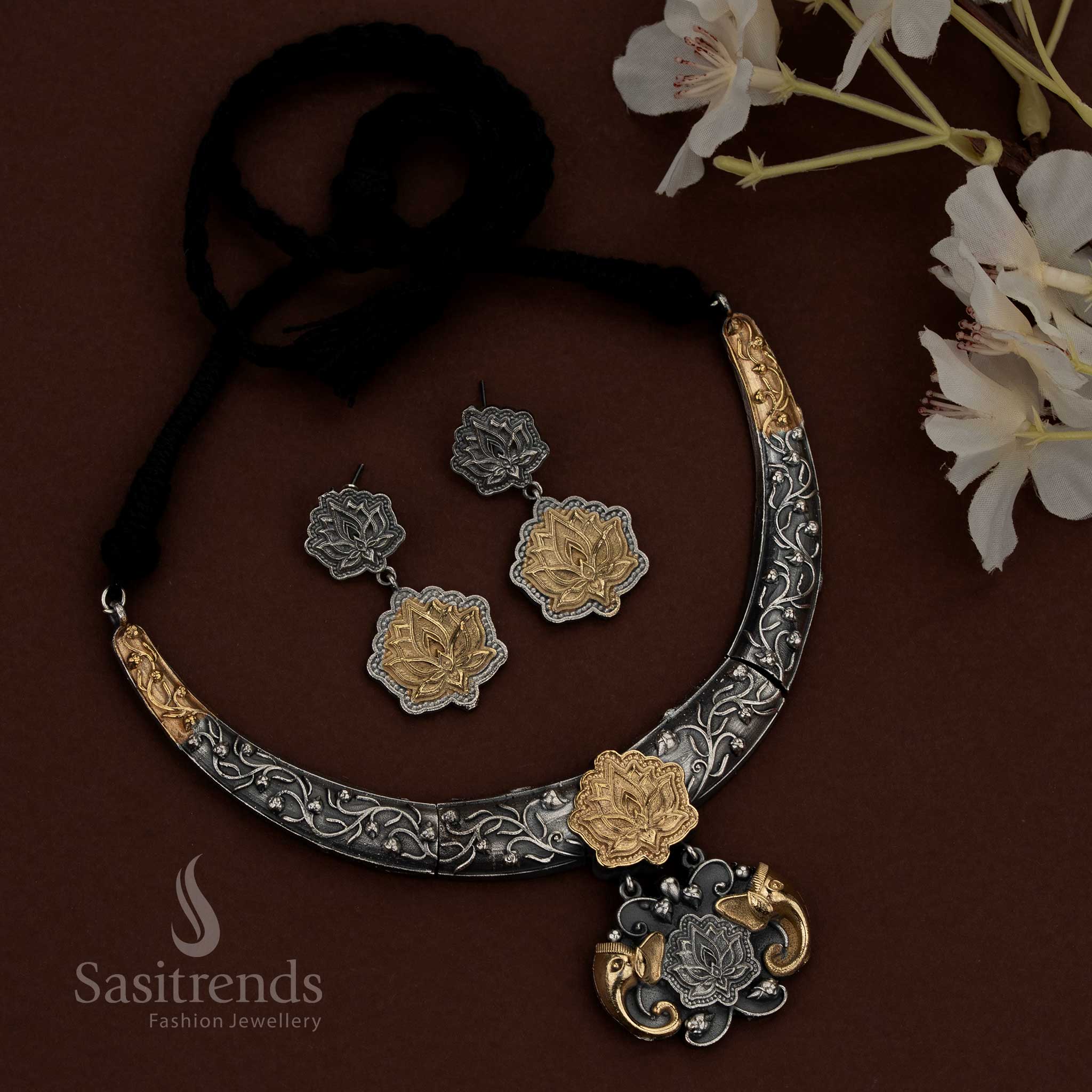 Majestic 92.5 dual tone silver oxidised lotus pendant husli choker necklace set – Sasitrends