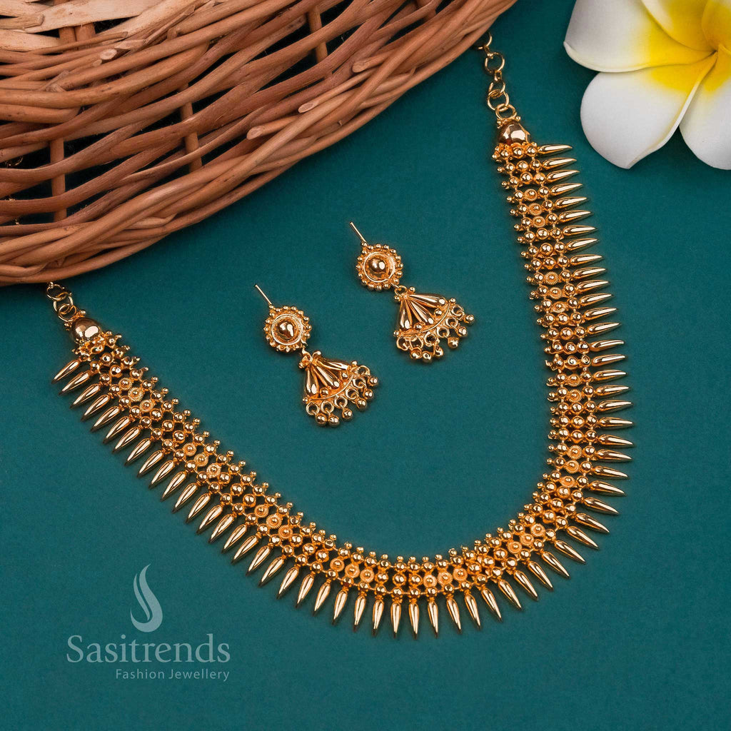 Kerala Style Gold Plated Mullai Poo Necklace Set Traditional