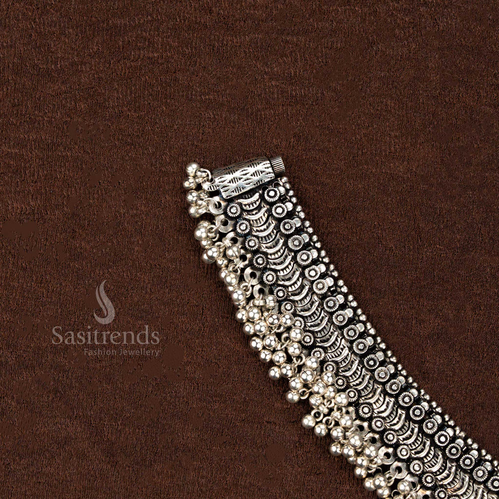 Antique German Silver ankle bracelet with jingling bead drops – Sasitrends