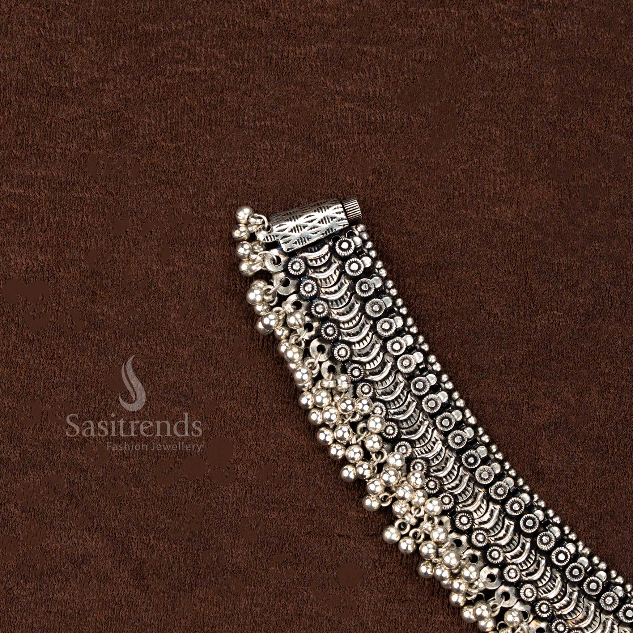 Antique German Silver ankle bracelet with jingling bead drops – Sasitrends