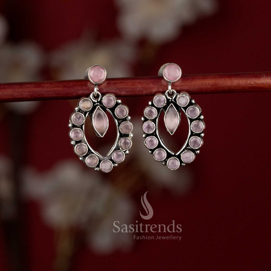 Oxidised silver oval halo pendulum earrings for coffee dates, casual dinners, and evening walks – Sasitrends