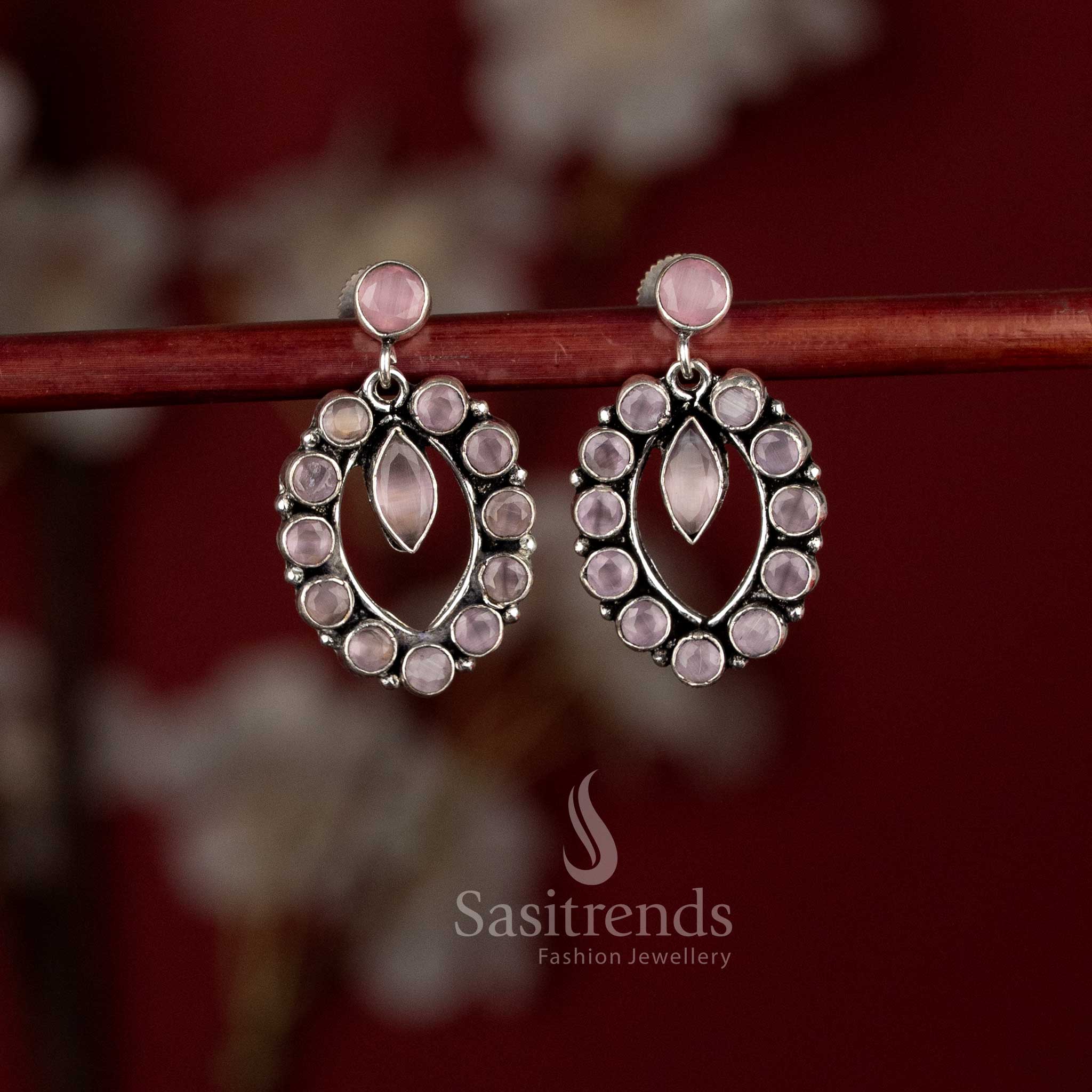 Oxidised silver oval halo pendulum earrings for coffee dates, casual dinners, and evening walks – Sasitrends