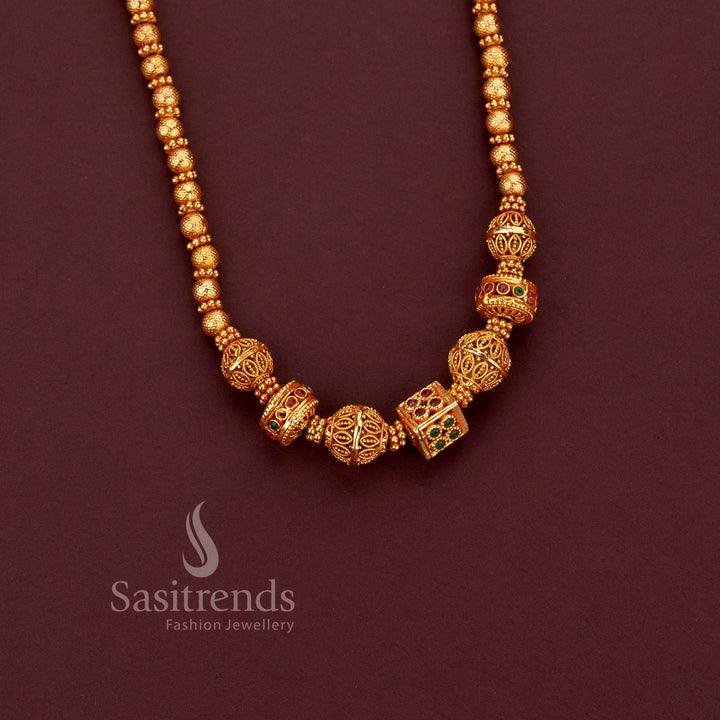 Sasitrends traditional wedding and festive necklace with an elongated beaded structure, detailed centre arrangement and intricate ornamental craftsmanship 